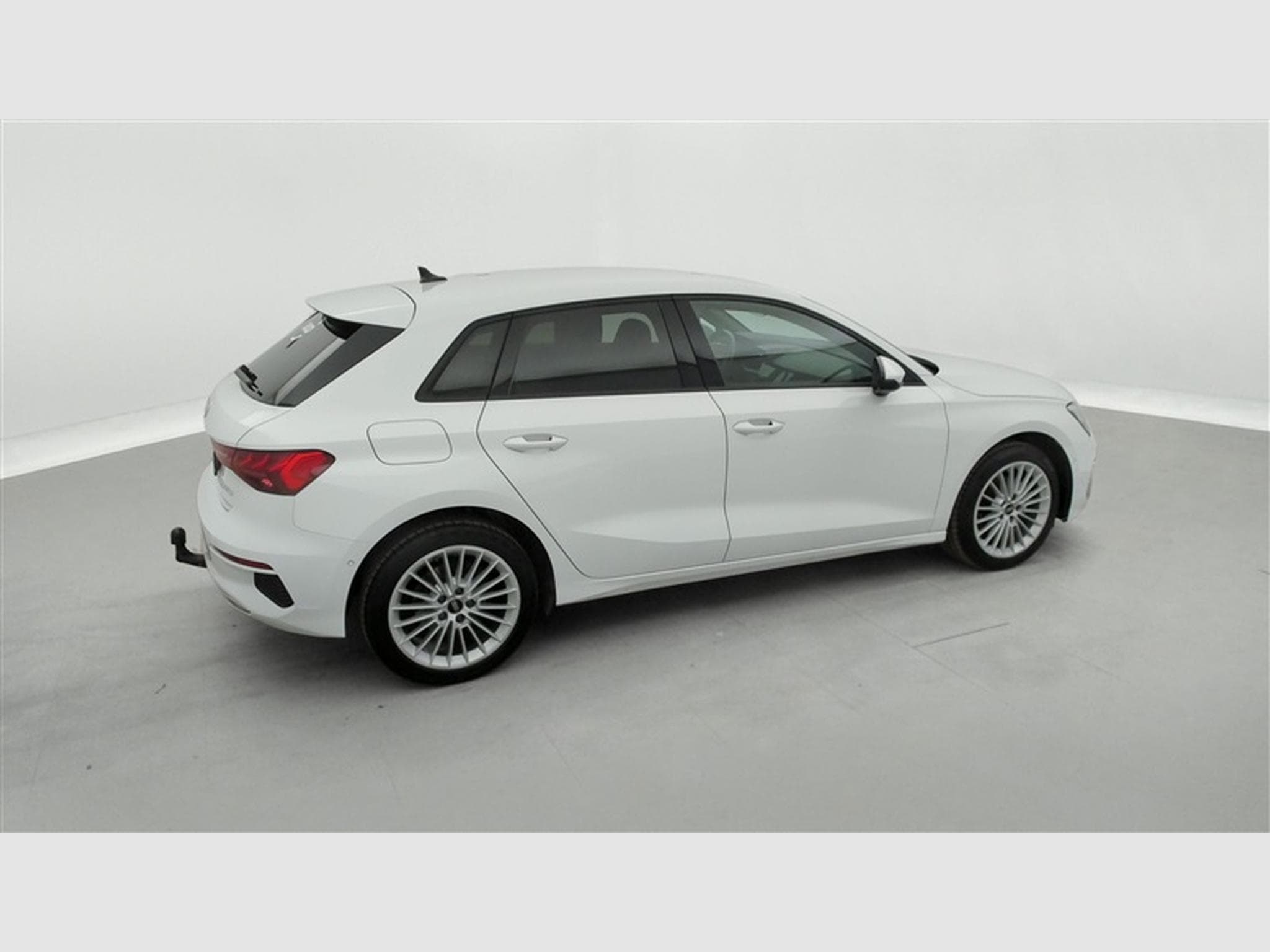 Audi A3 30 TFSI Advanced  Cuir / Navi / Led (2022) - Photo 25