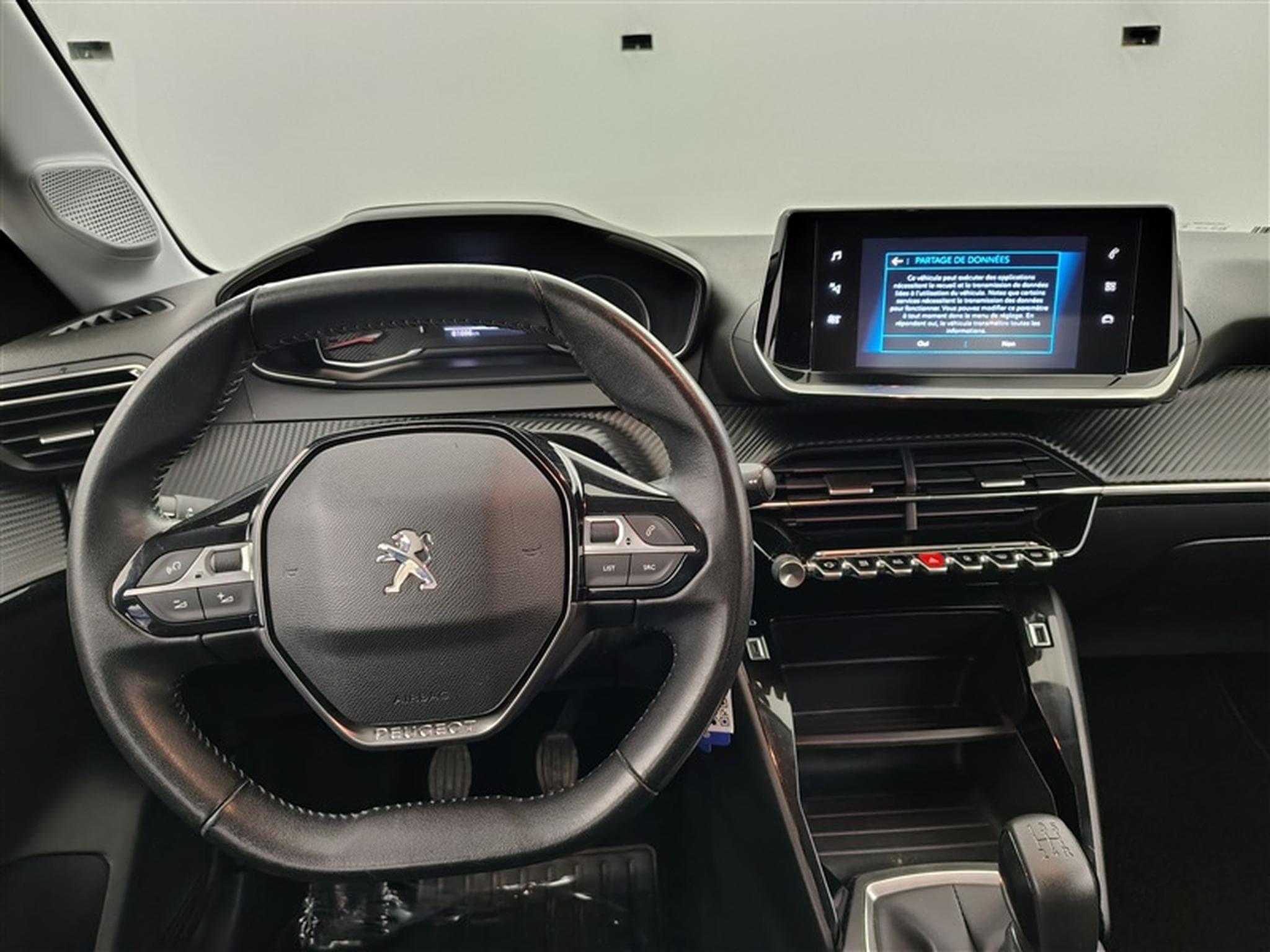 Peugeot 208 1.2i PureTech Allure Pack (2020) - Photo 9