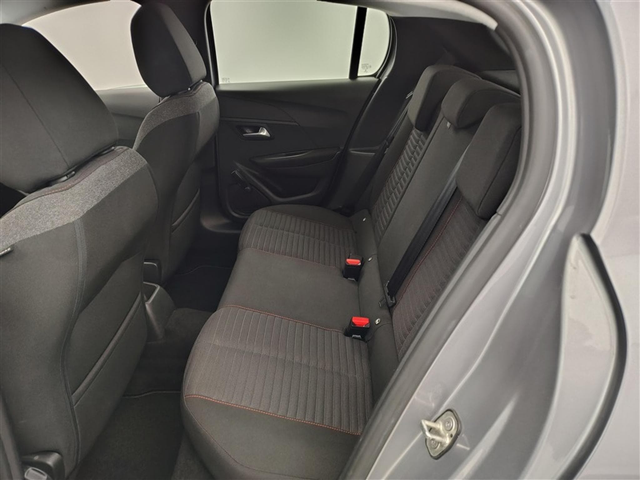 Peugeot 208 1.2i PureTech Allure Pack (2020) - Photo 13