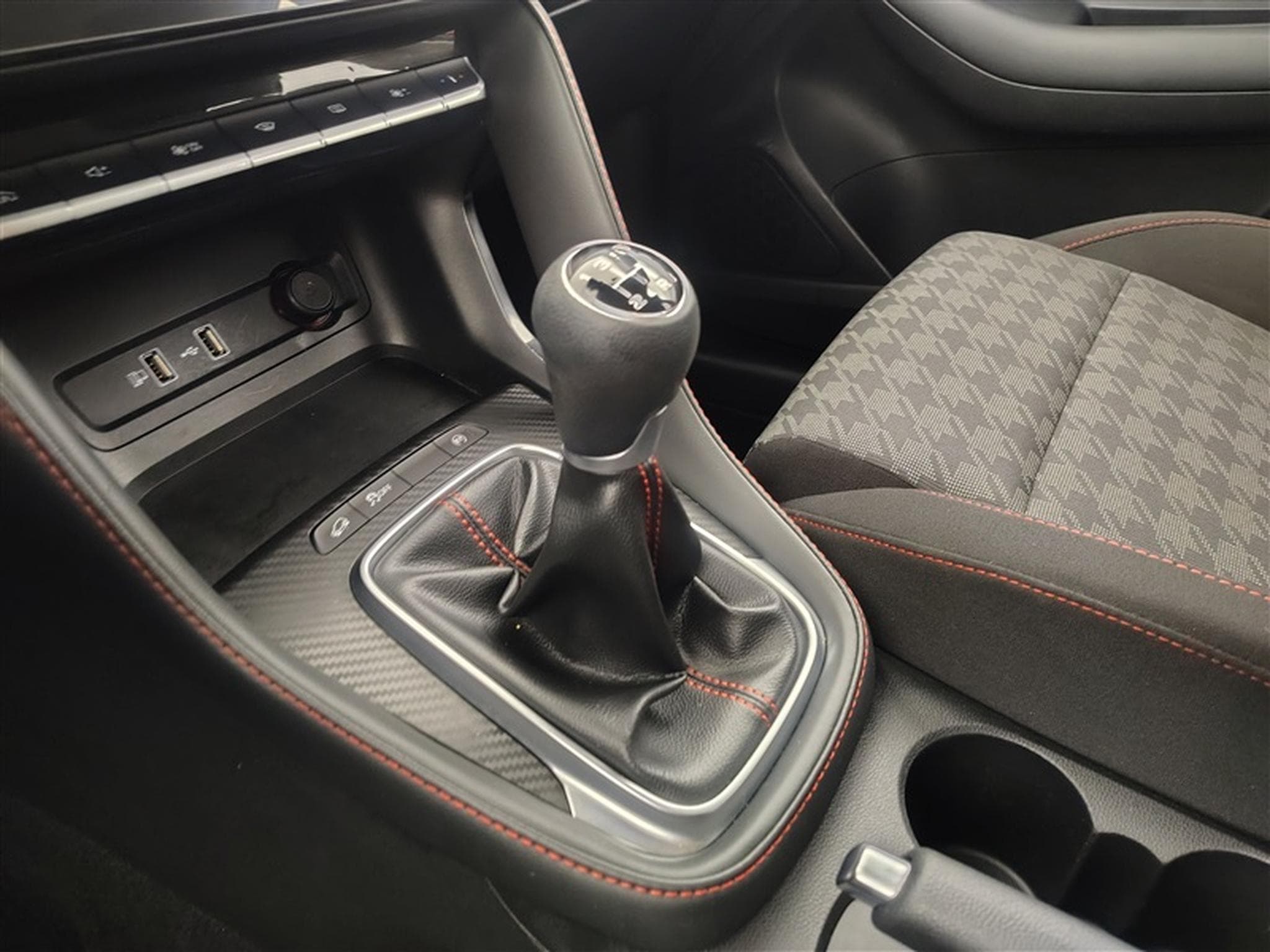 MG ZS (2022) - Photo 12