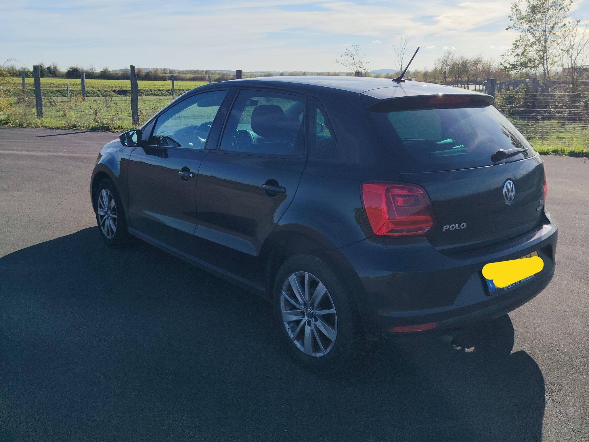 VW Polo 1.4 TDI Blue Motion Technology Highline (2016) - Photo 6