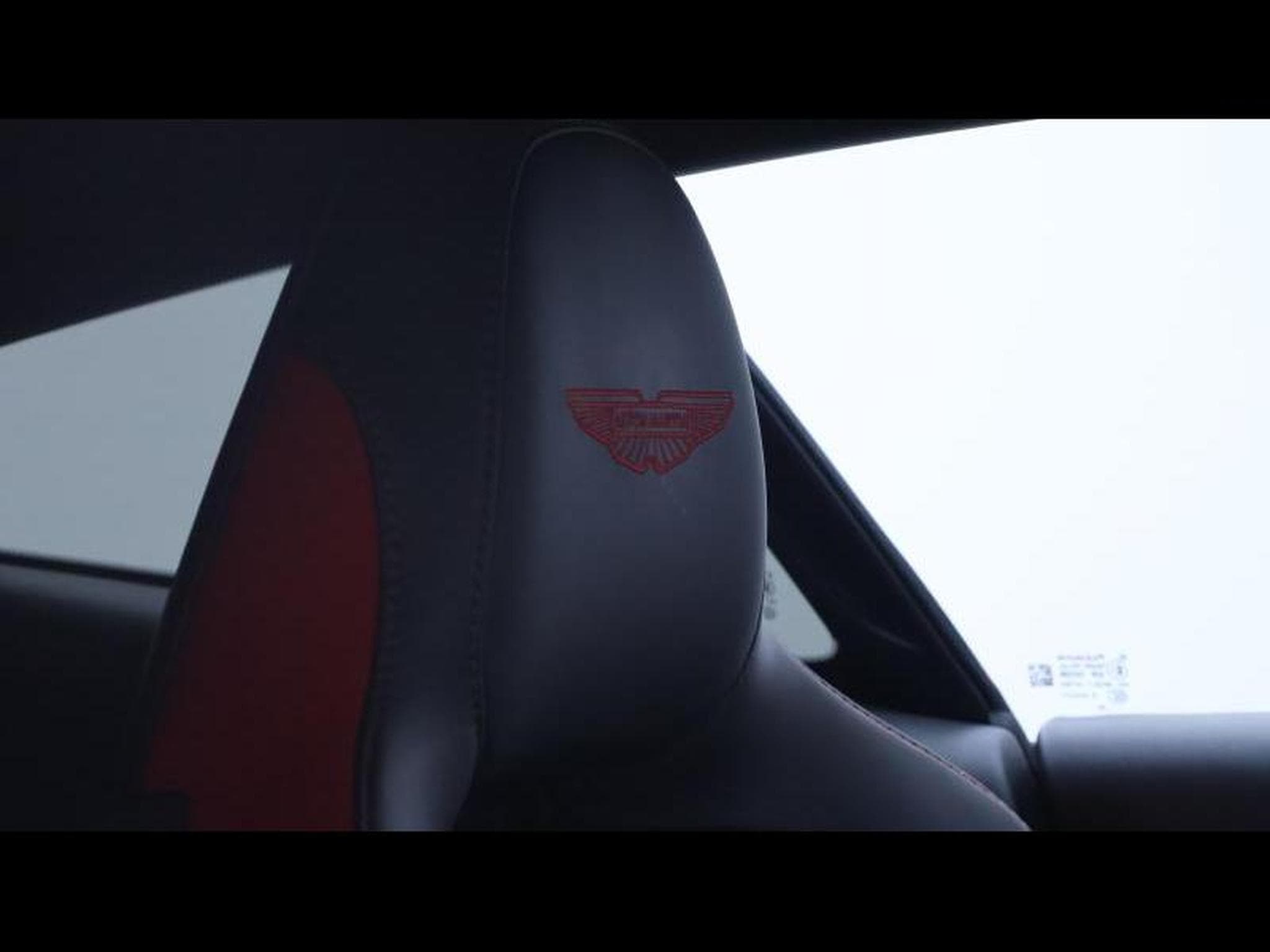 Aston-Martin DB12 4.0 V8 Coupé (2024) - Photo 21