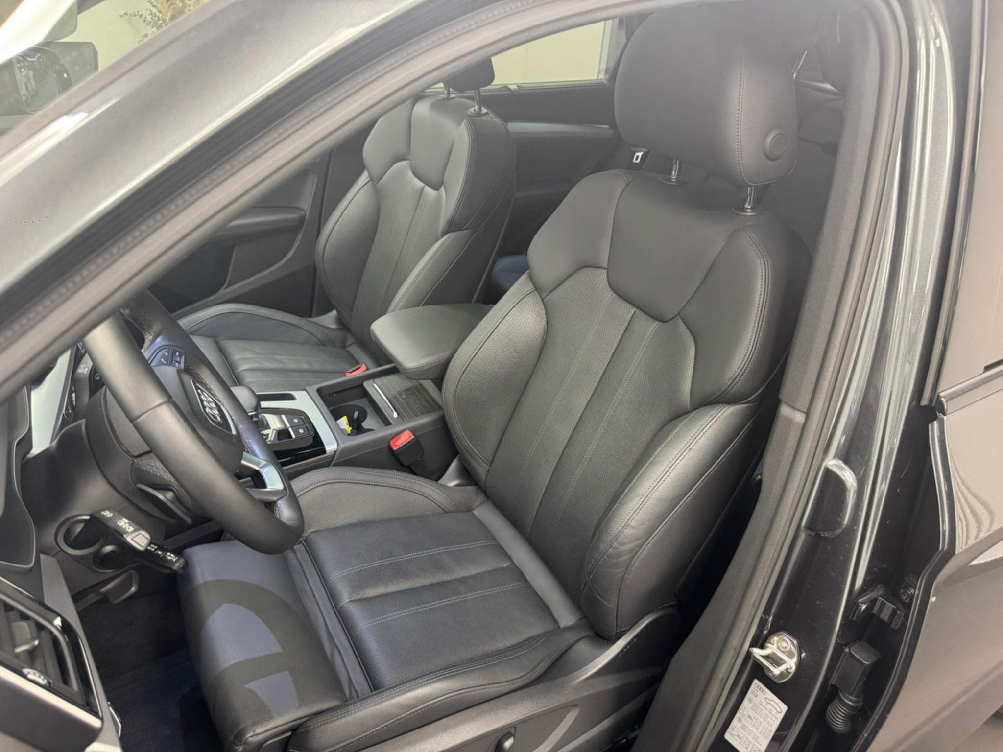 Audi Q5 S line 55 TFSI e quattro 367 CV / 270 KW S tronic (2023) - Photo 2