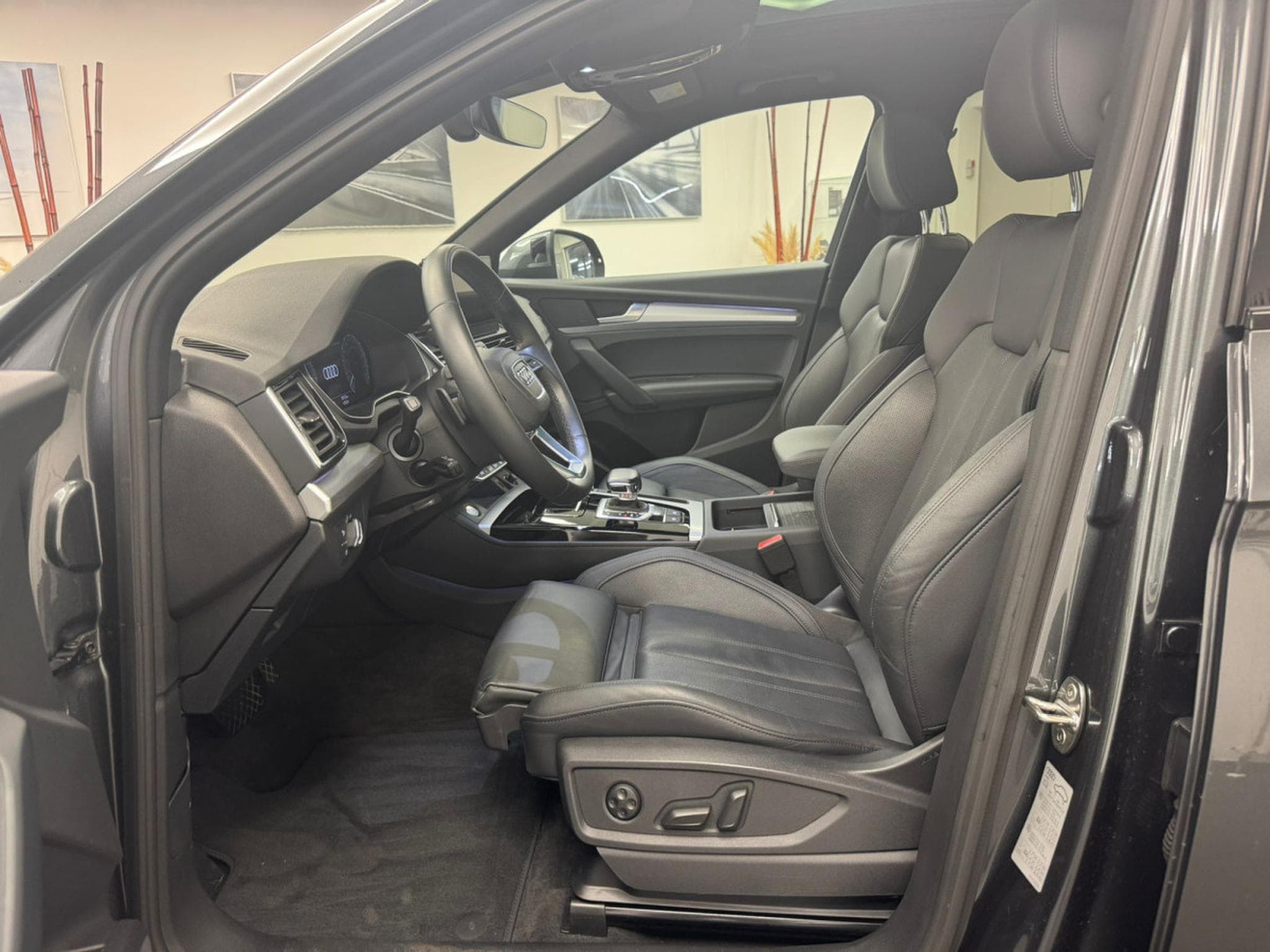 Audi Q5 S line 55 TFSI e quattro 367 CV / 270 KW S tronic (2023) - Photo 3