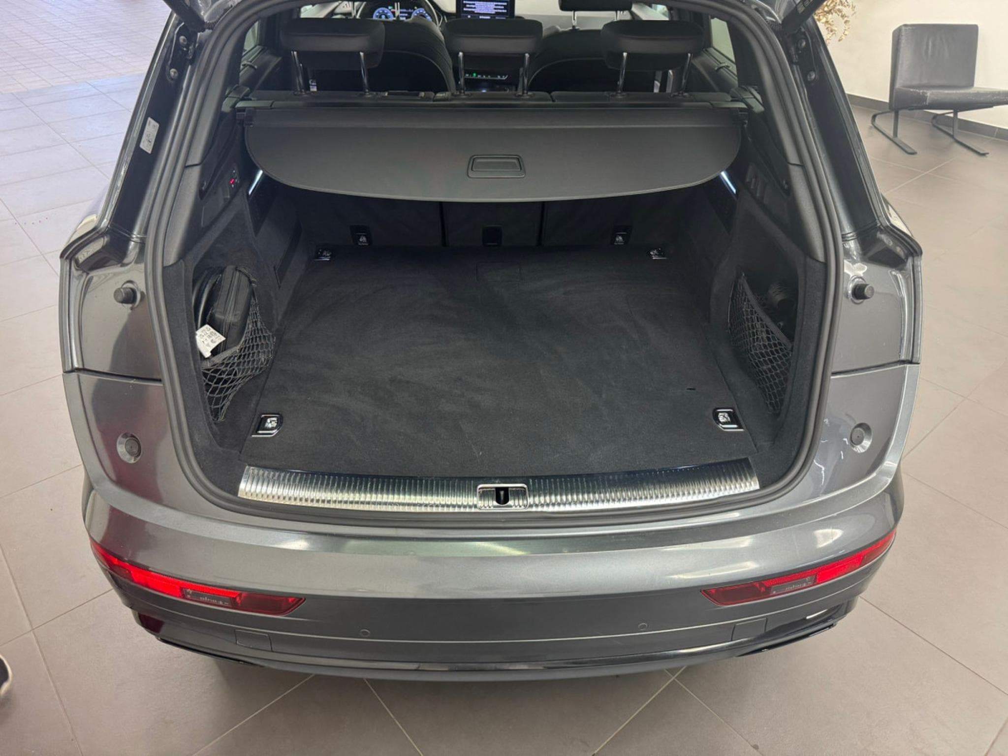 Audi Q5 S line 55 TFSI e quattro 367 CV / 270 KW S tronic (2023) - Photo 9