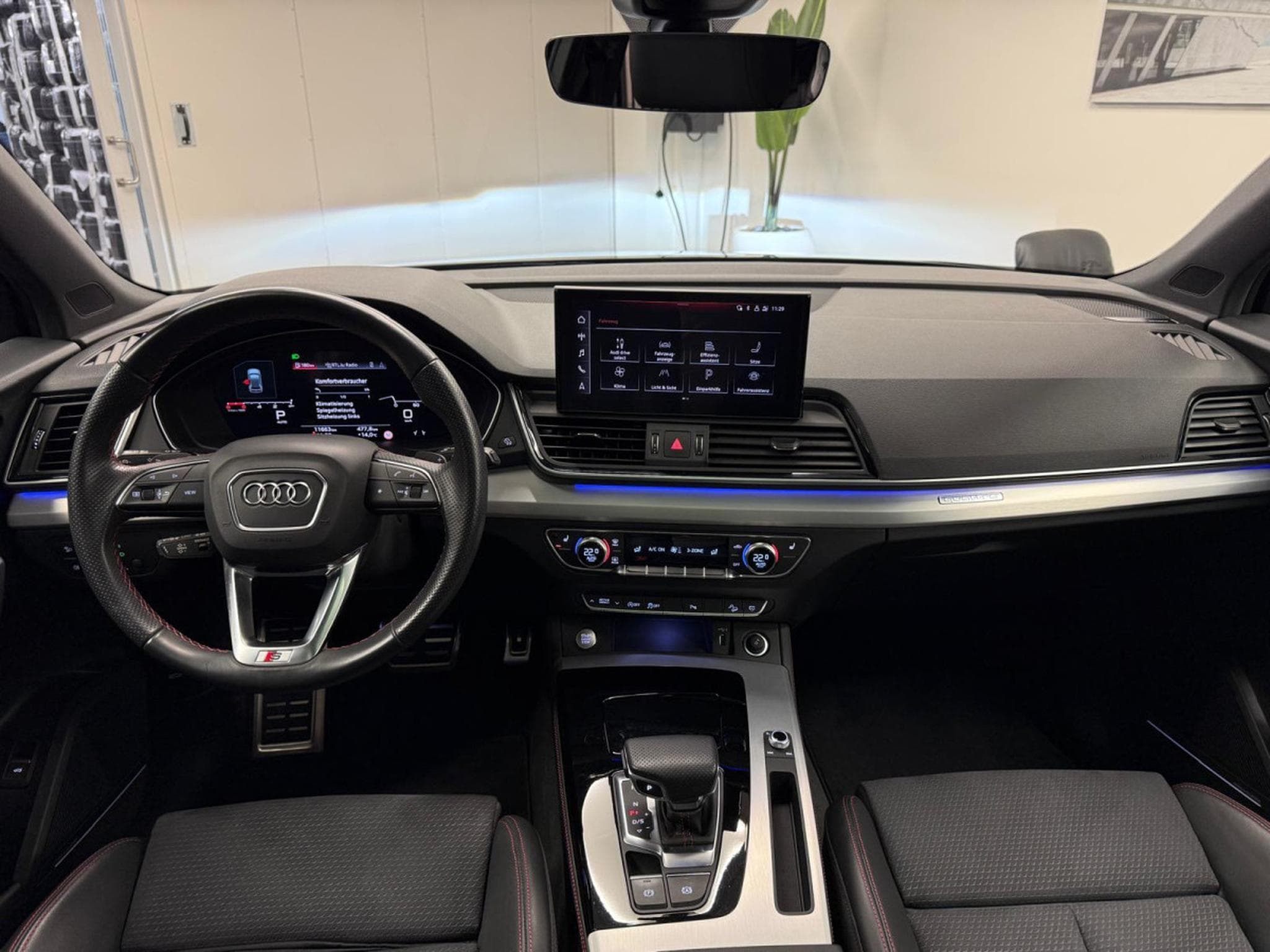 Audi Q5 S line 40 TFSI quattro 204 CH / 150 kW S tronic (2024) - Photo 5