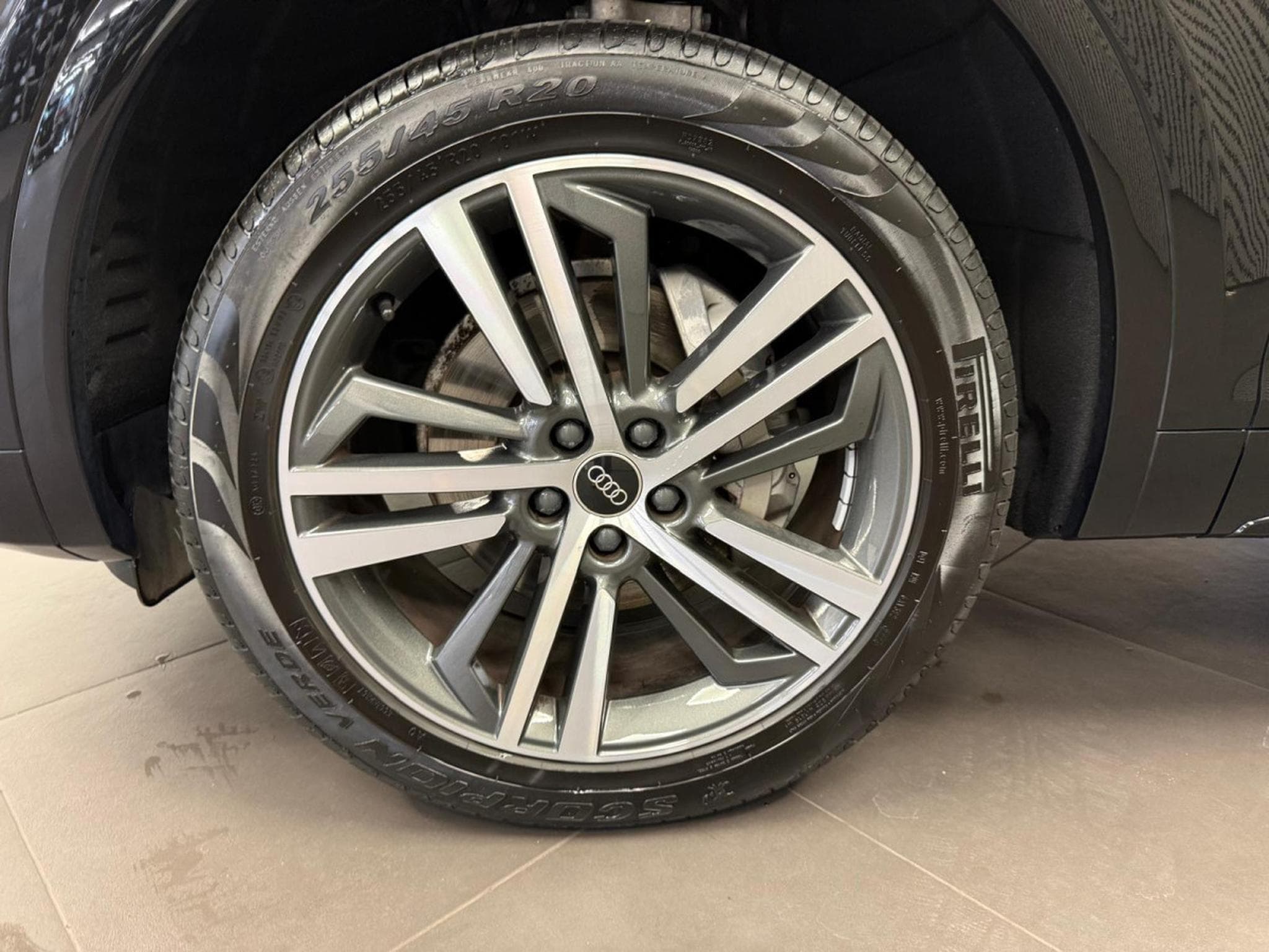 Audi Q5 S line 40 TFSI quattro 204 CH / 150 kW S tronic (2024) - Photo 9