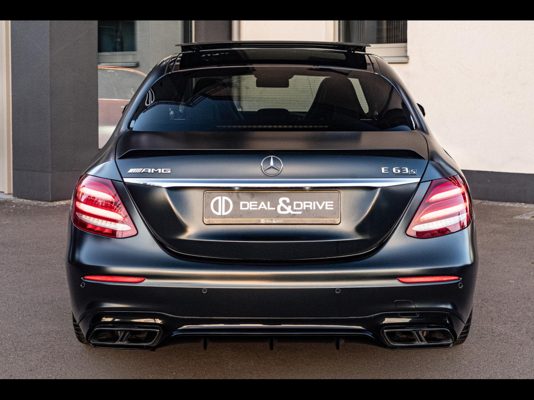 Mercedes E 63 AMG S LIMOUSINE 4MATIC EDITION 1 - DESIGNO MAGNO NIGHT BLACK (2017) - Photo 4