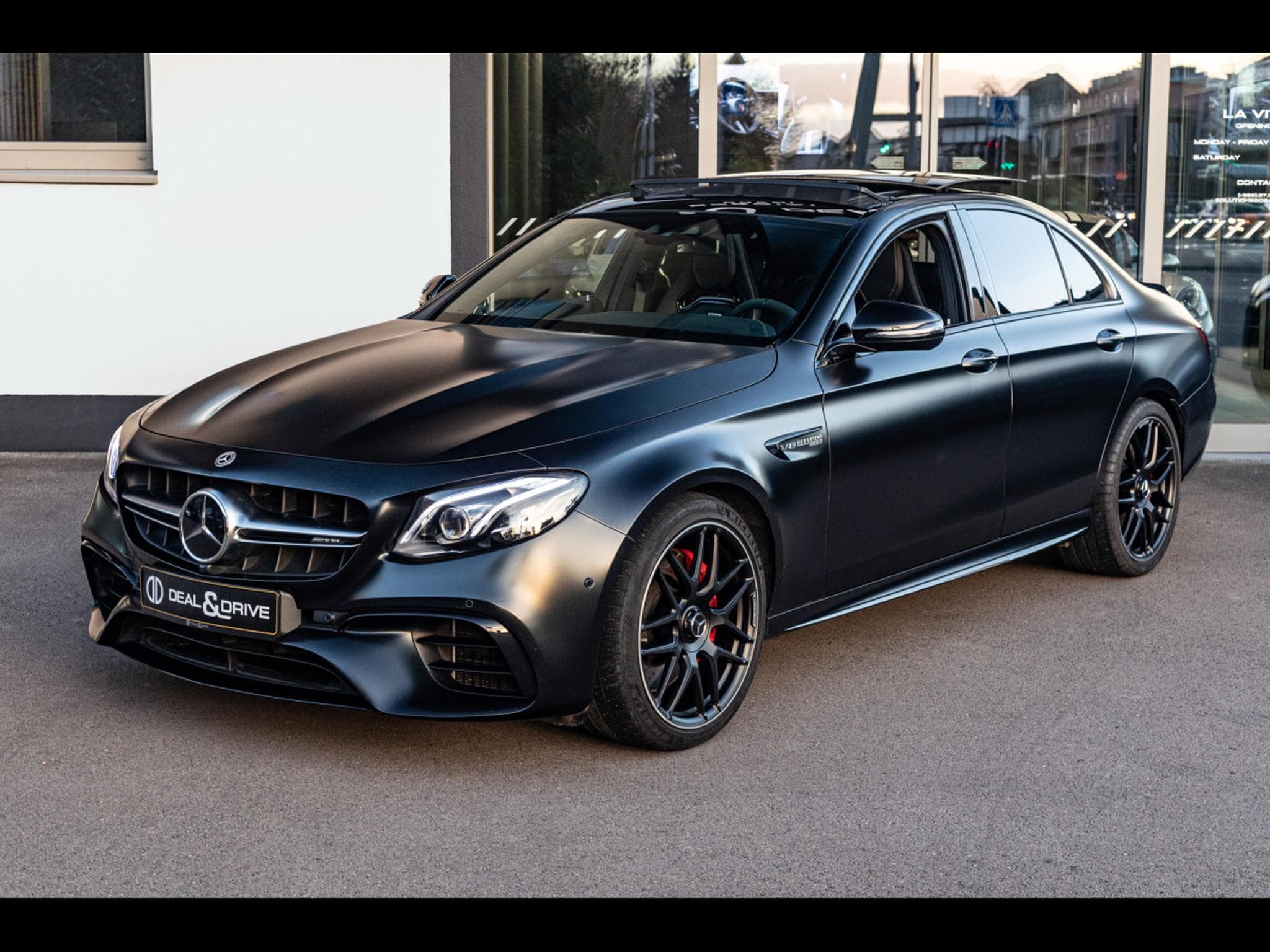 Mercedes E 63 AMG S LIMOUSINE 4MATIC EDITION 1 - DESIGNO MAGNO NIGHT BLACK (2017) - Photo 8
