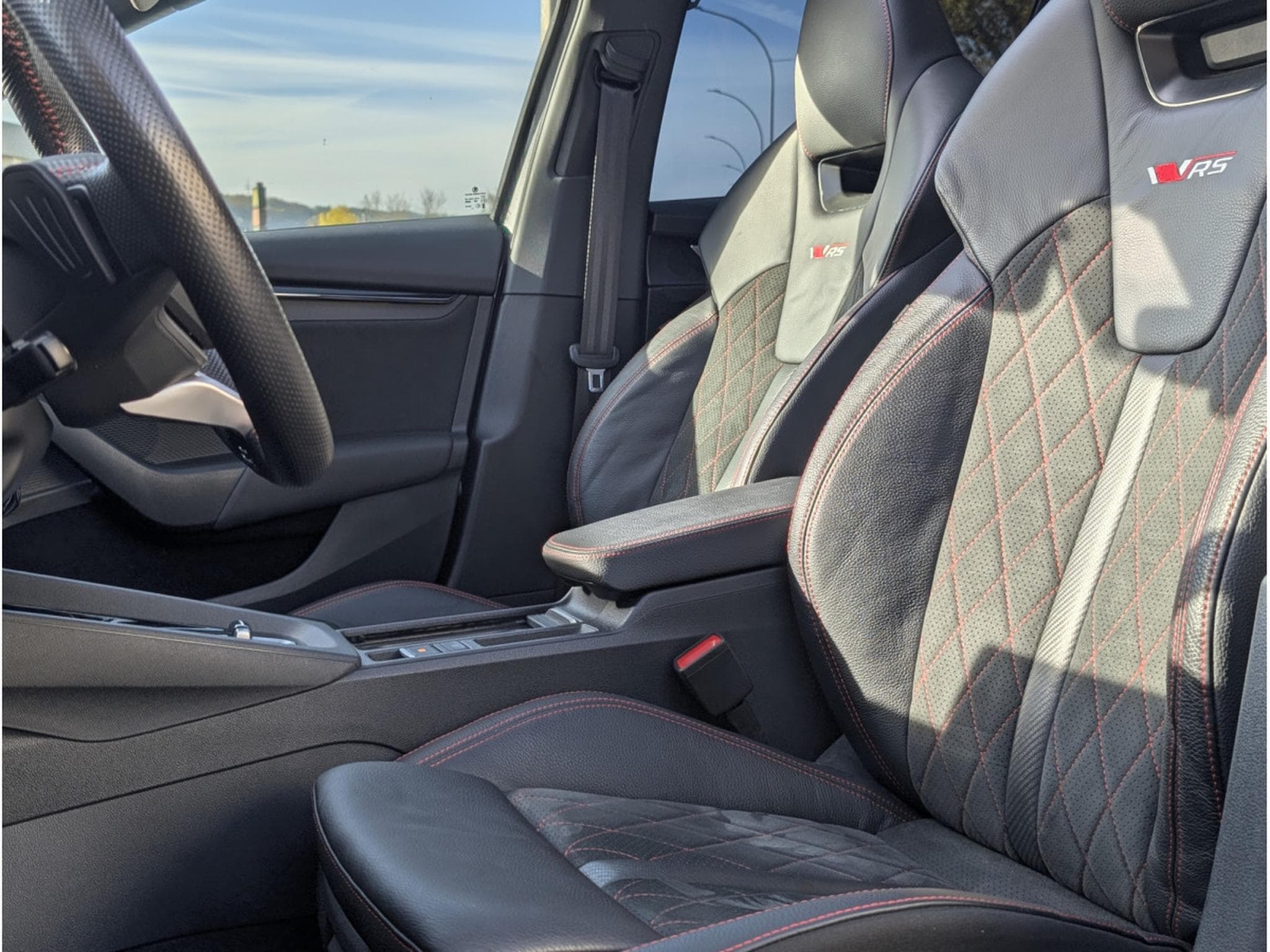 Skoda Octavia 2.0 TSI 265 CH VRS DSG (2024) - Photo 12