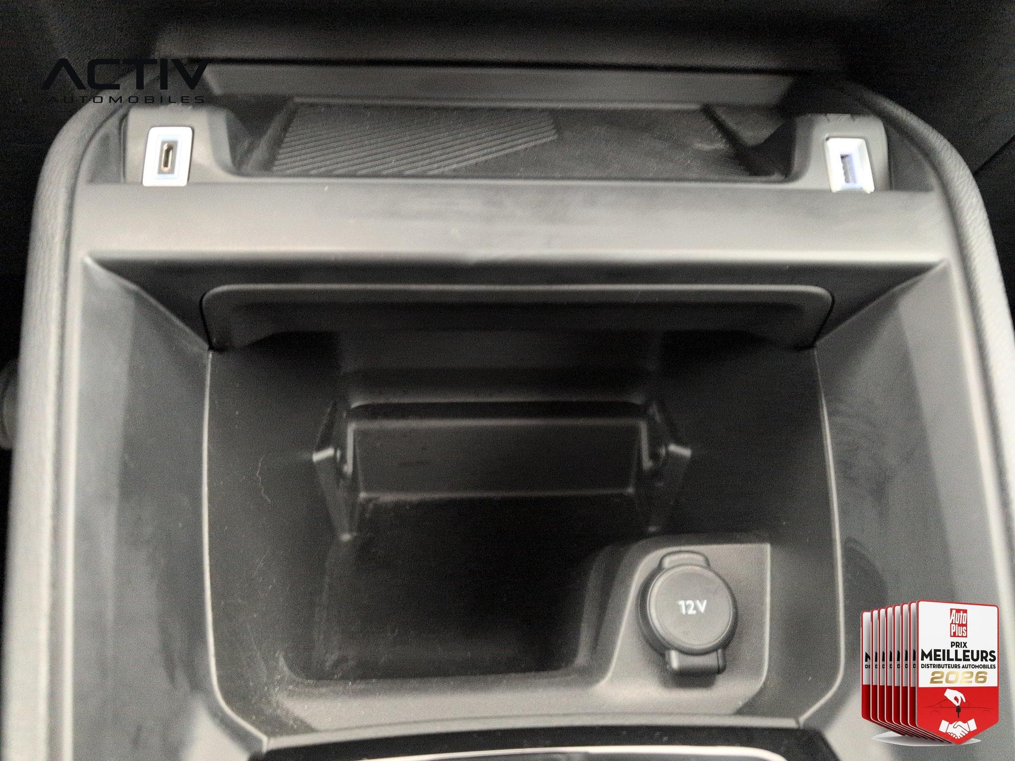 Citroën C4 Hybride 110 ch e-DCS6 You (2025) - Photo 20