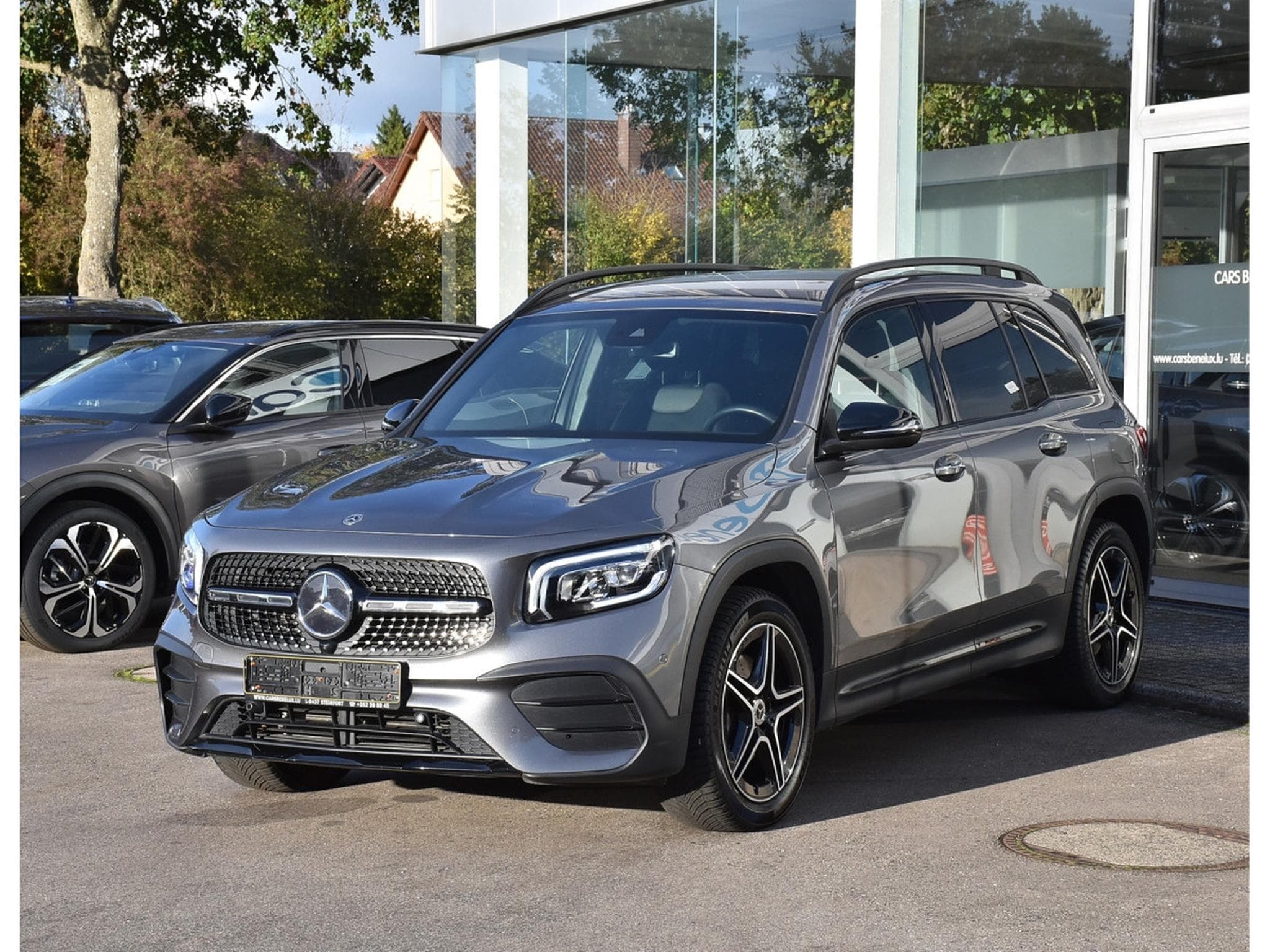 Mercedes GLB 180 d AMG Line 8G-DCT 7 PL. GPS LANE KEYLESS NIGHT (2023) - Foto 2