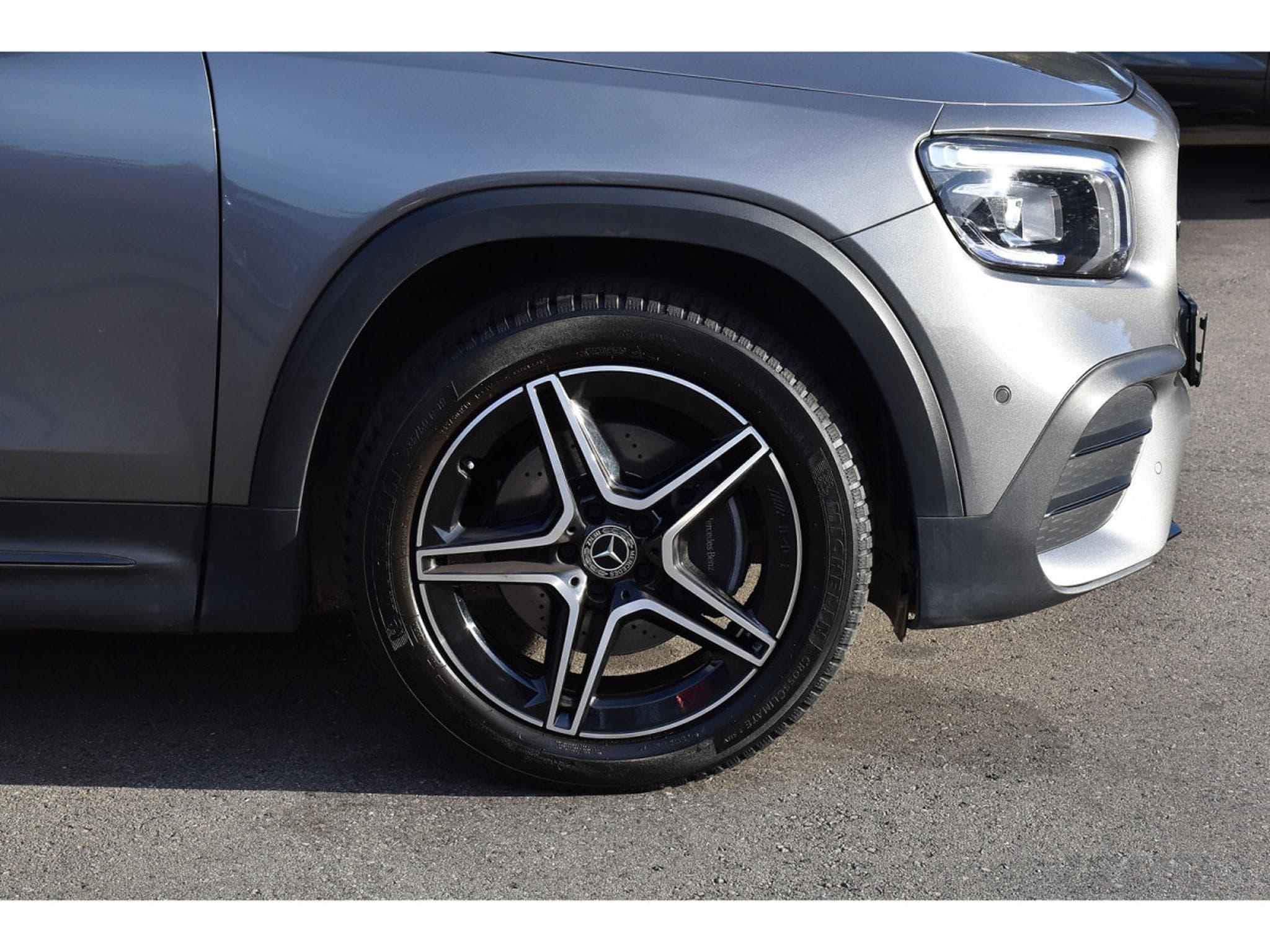 Mercedes GLB 180 d AMG Line 8G-DCT 7 PL. GPS LANE KEYLESS NIGHT (2023) - Foto 5