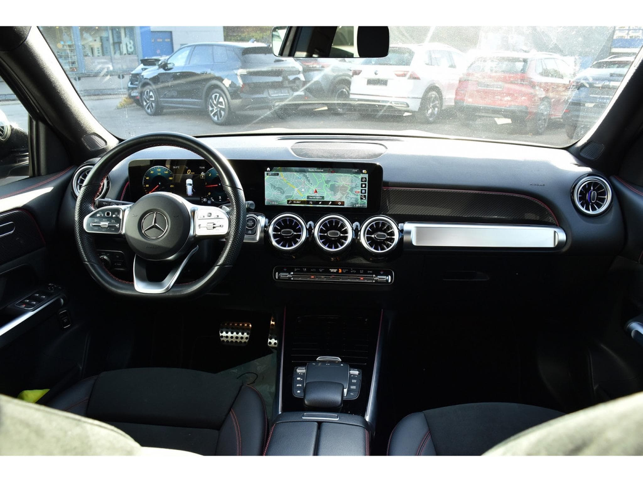 Mercedes GLB 180 d AMG Line 8G-DCT 7 PL. GPS LANE KEYLESS NIGHT (2023) - Foto 10
