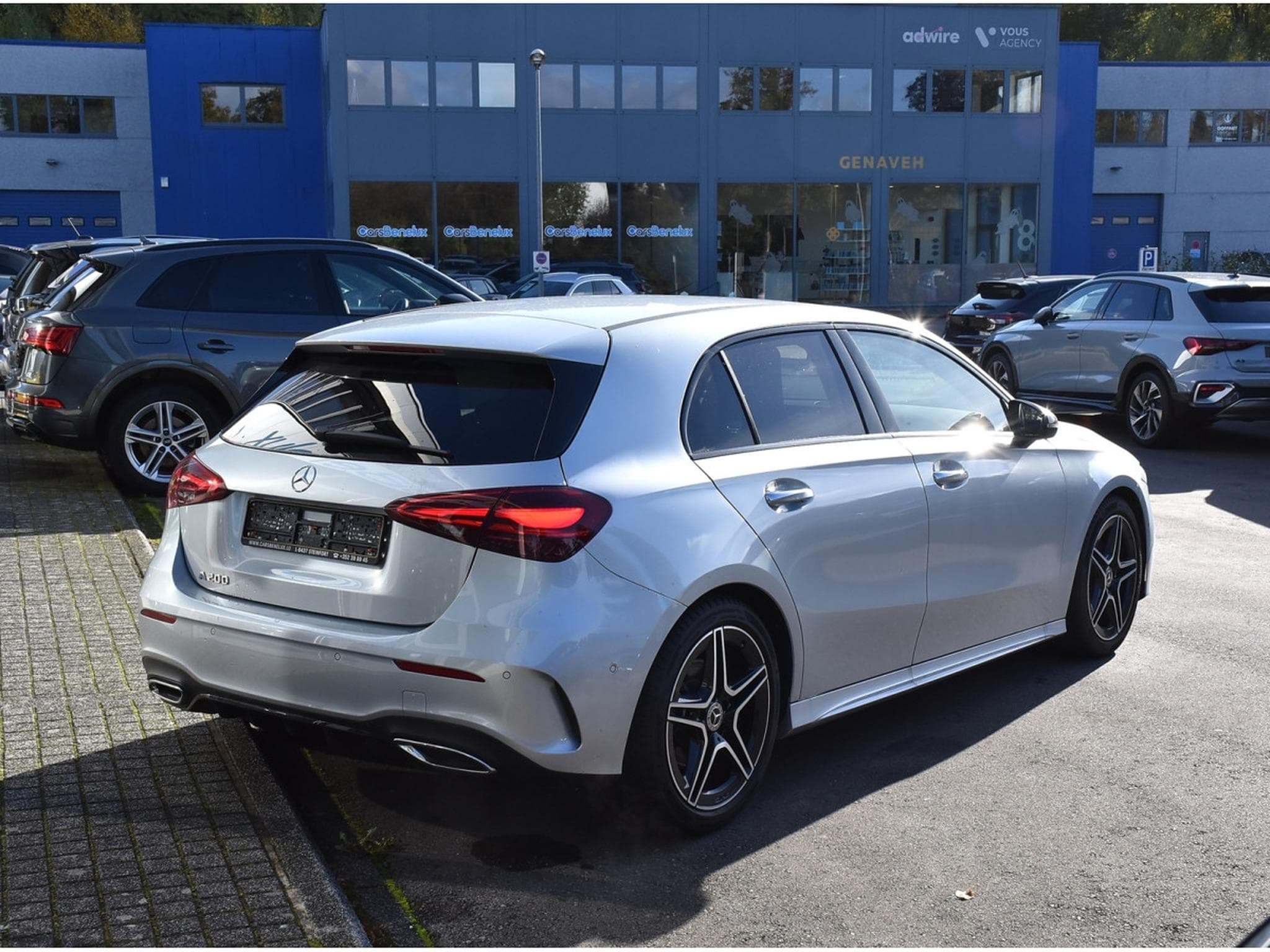 Mercedes A 200 AMG Line 7G-Tronic ACC NIGHT CAM KEYLESS 1° MAIN (2025) - Foto 4