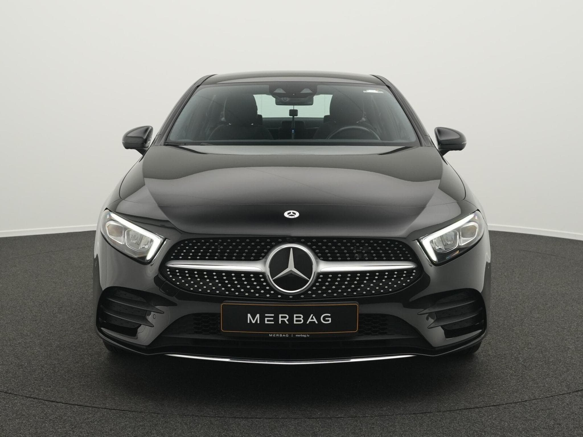 Mercedes A 250 e AMG-Line Lim LED+Pano+360°+Ambi (2021) - Photo 2