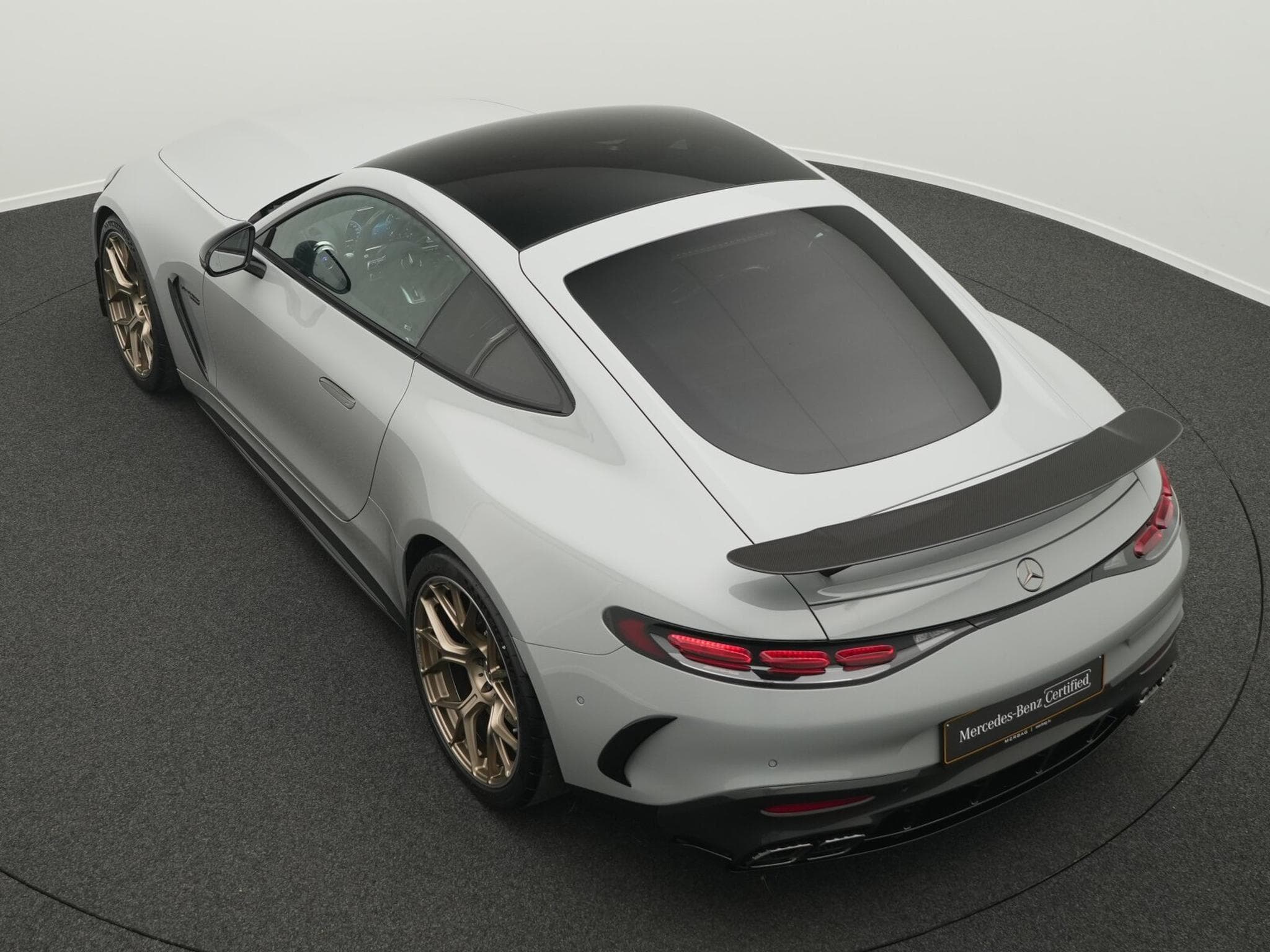 Mercedes GT 63 PRO 4M Aero+Carbon+Perform+Keramik (2026) - Photo 13