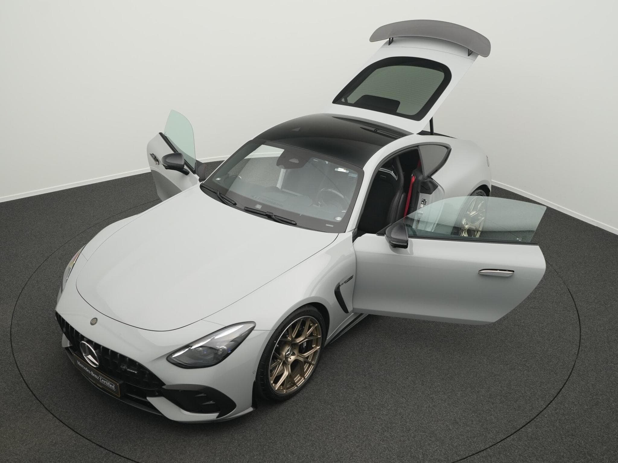Mercedes GT 63 PRO 4M Aero+Carbon+Perform+Keramik (2026) - Photo 14