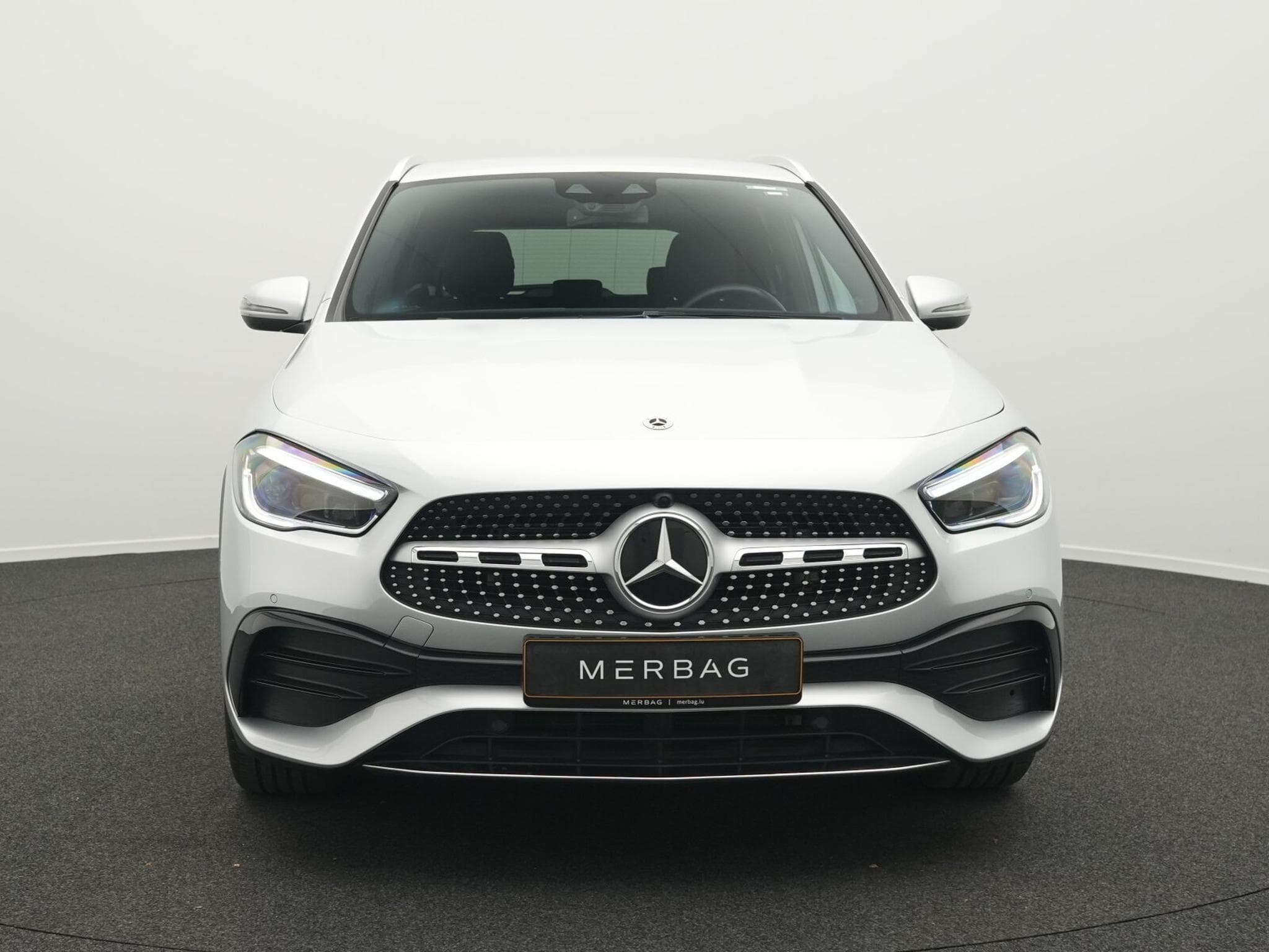Mercedes GLA 180 AMG-Line Multi+Kamera+MBUX+Ambi+19" (2021) - Photo 2