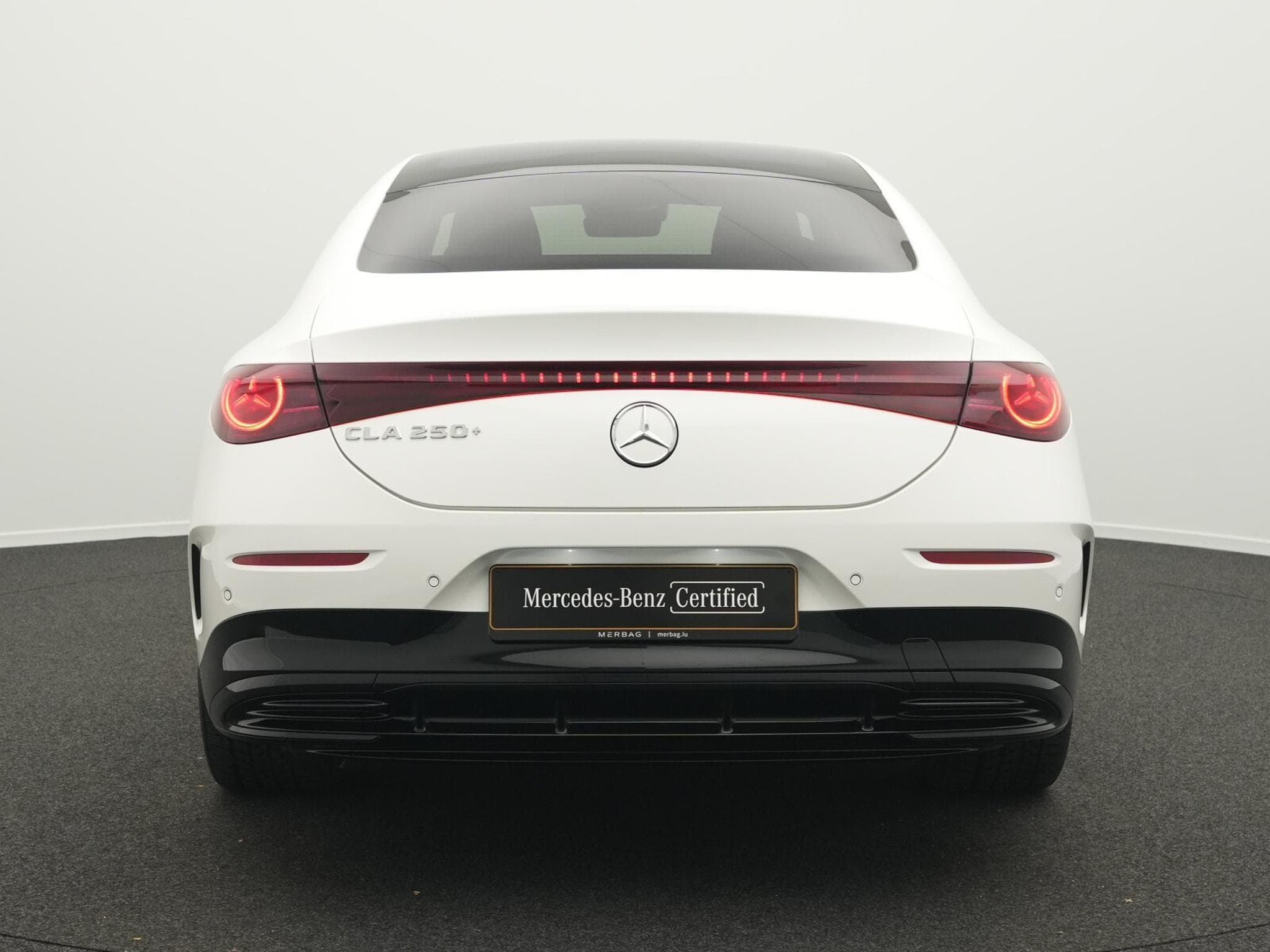 Mercedes CLA 250 + AMG-Line Multi+Pano+Kamera+Night+Memo (2025) - Photo 4