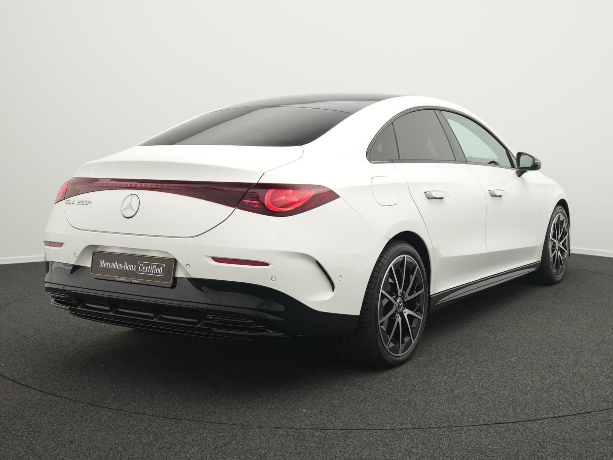 Mercedes CLA 250 + AMG-Line Multi+Pano+Kamera+Night+Memo (2025) - Photo 3