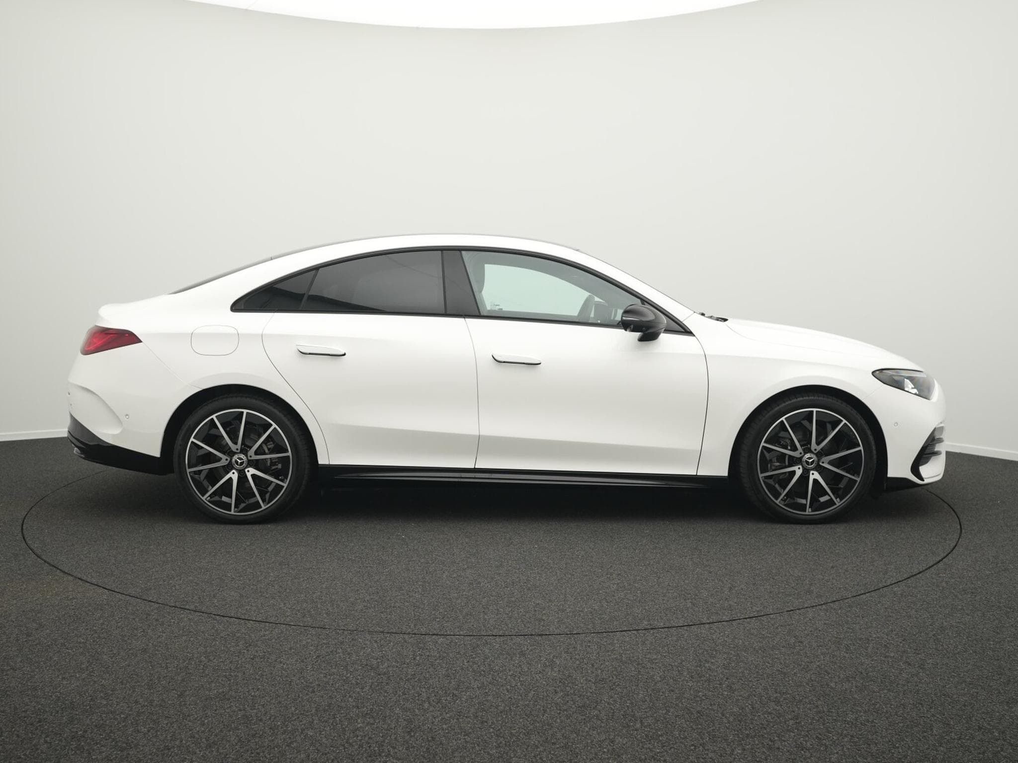 Mercedes CLA 250 + AMG-Line Multi+Pano+Kamera+Night+Memo (2025) - Photo 5
