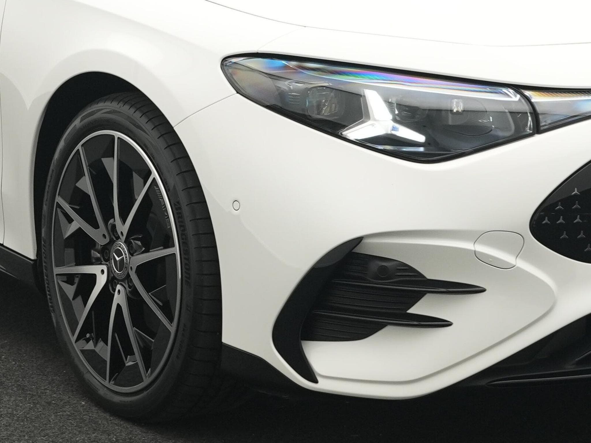 Mercedes CLA 250 + AMG-Line Multi+Pano+Kamera+Night+Memo (2025) - Photo 9
