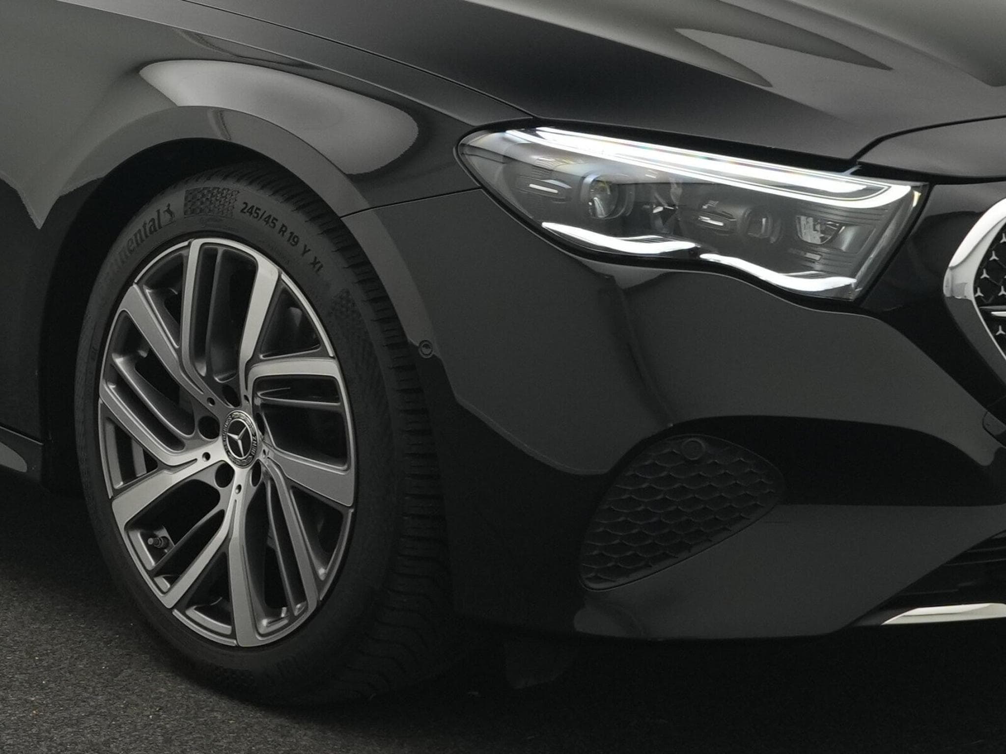 Mercedes E 220 d Avantgarde (2025) - Photo 9