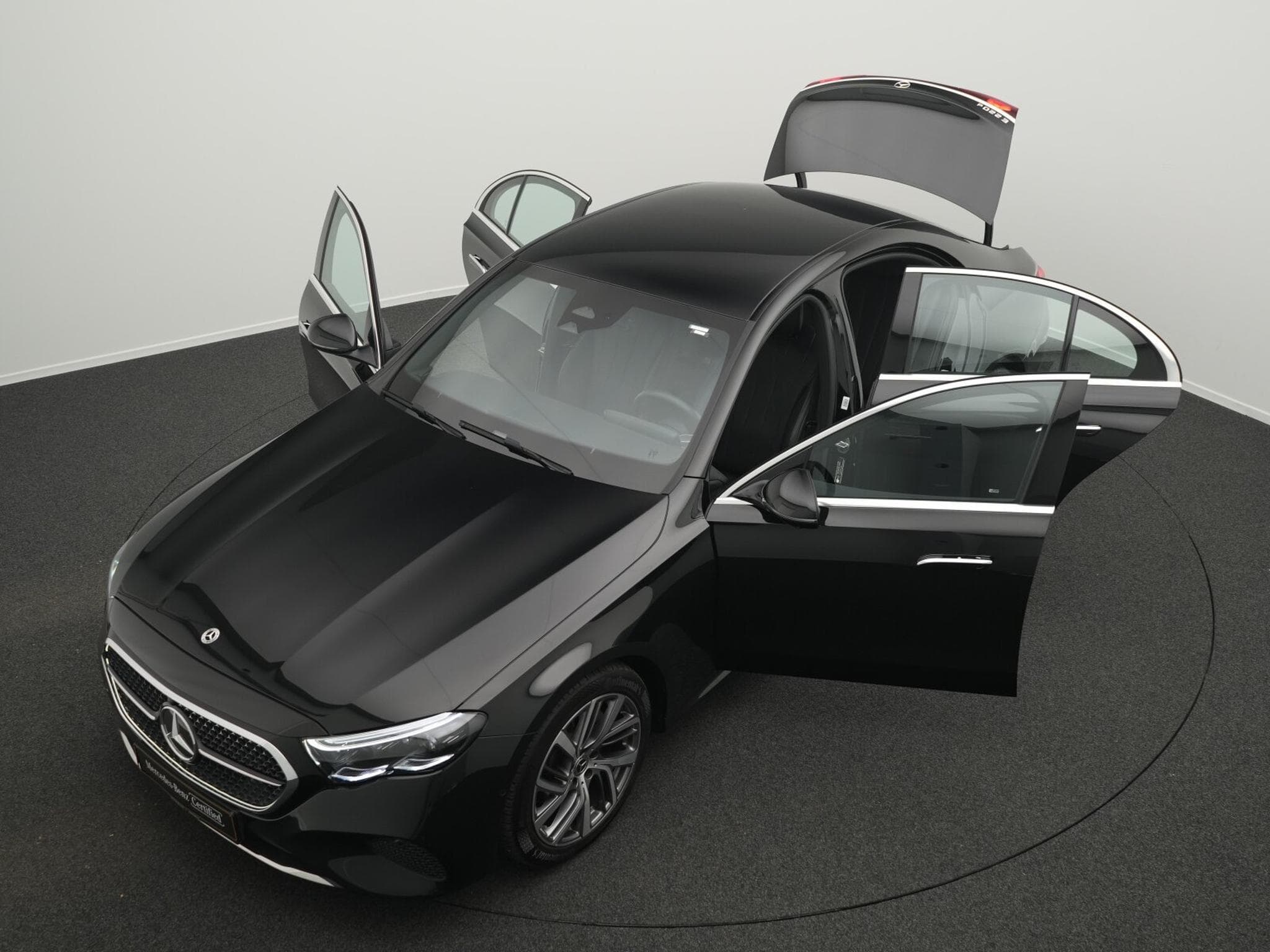 Mercedes E 220 d Avantgarde (2025) - Photo 14