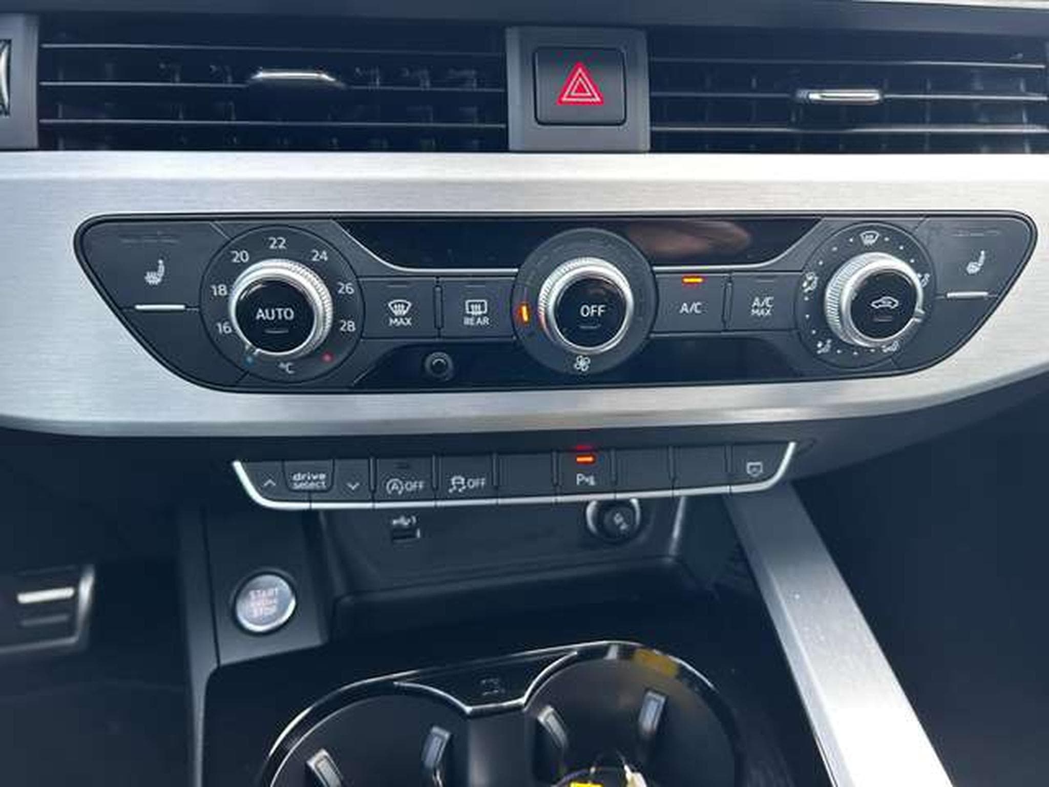 Audi A5 2.0 TFSI 150 CV S-TRONIC (2023) - Photo 12