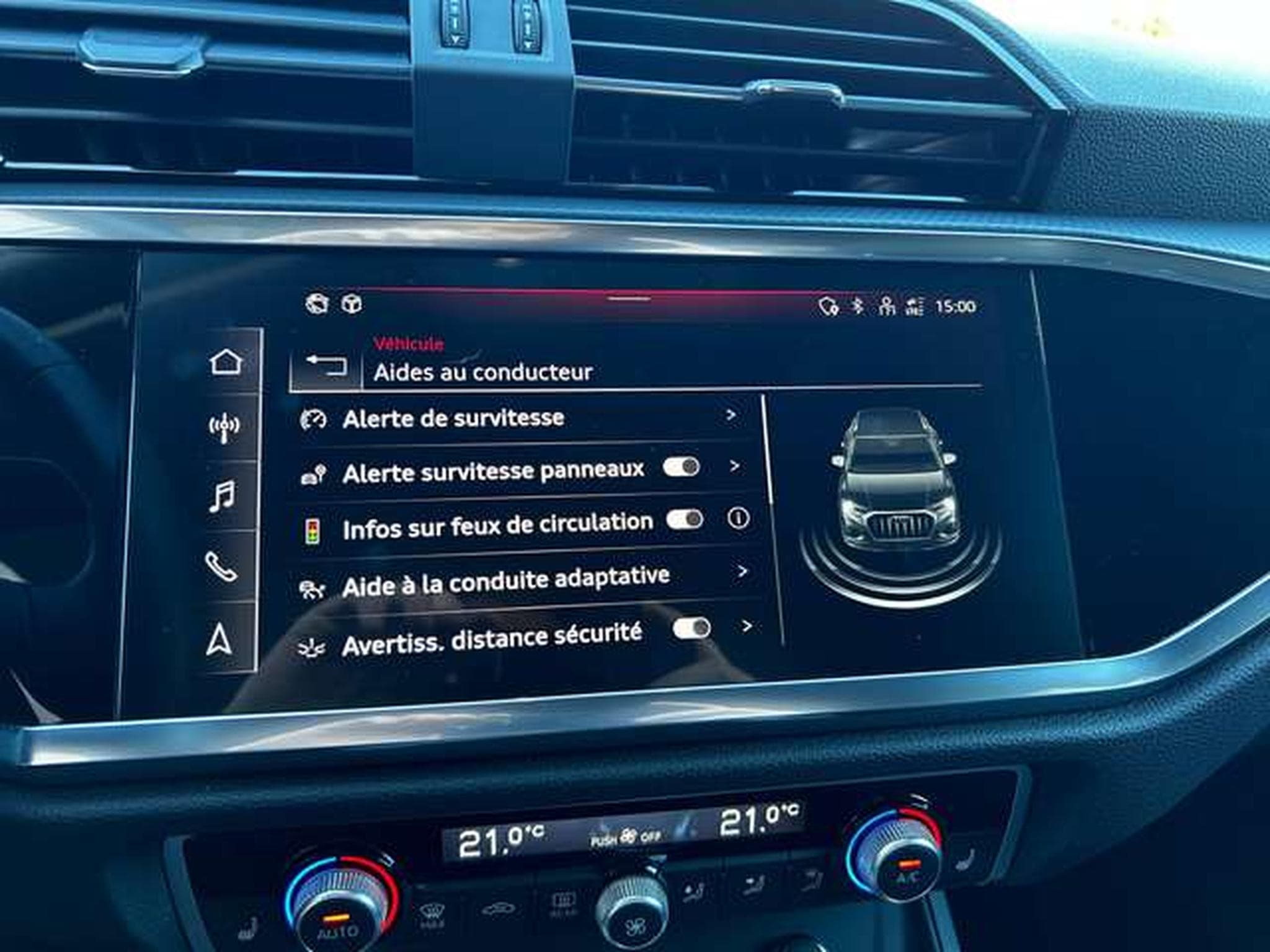 Audi Q3 1.5 TFSI 150 CV S-TRONIC (2025) - Photo 12