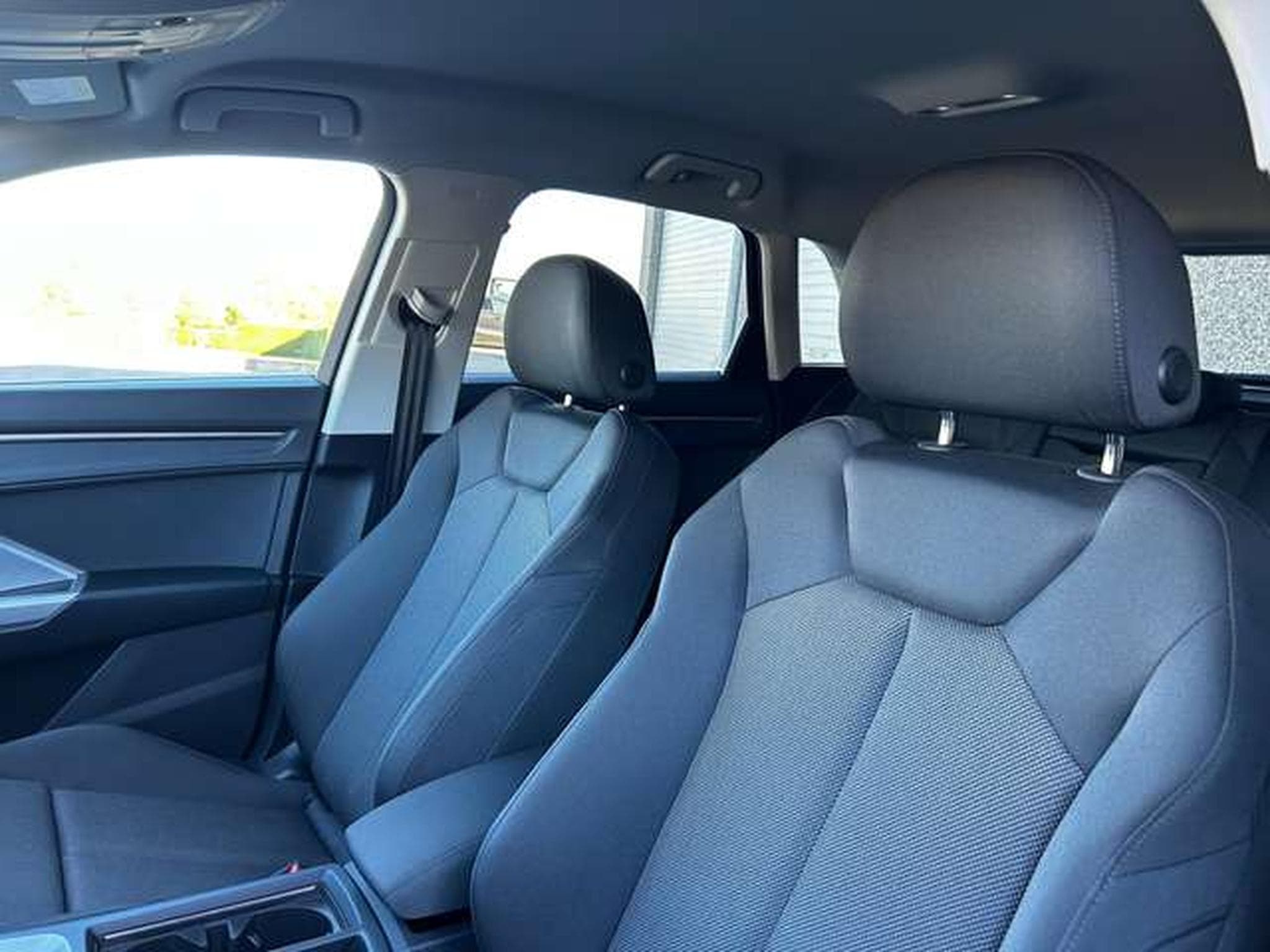 Audi Q3 1.5 TFSI 150 CV S-TRONIC (2025) - Photo 6