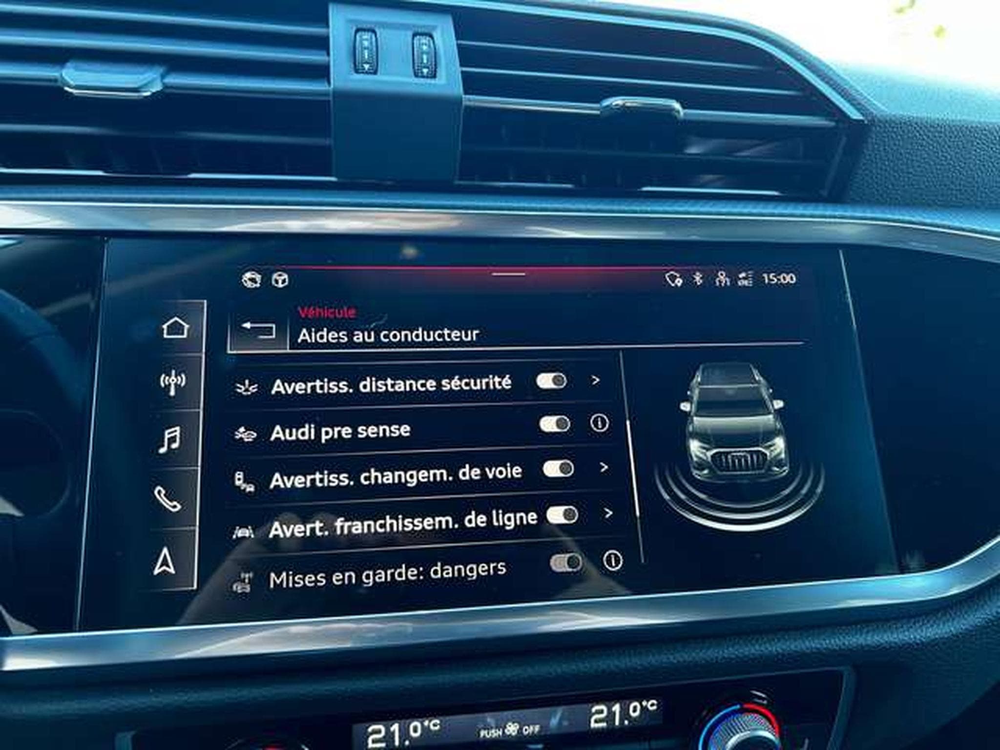 Audi Q3 1.5 TFSI 150 CV S-TRONIC (2025) - Photo 13
