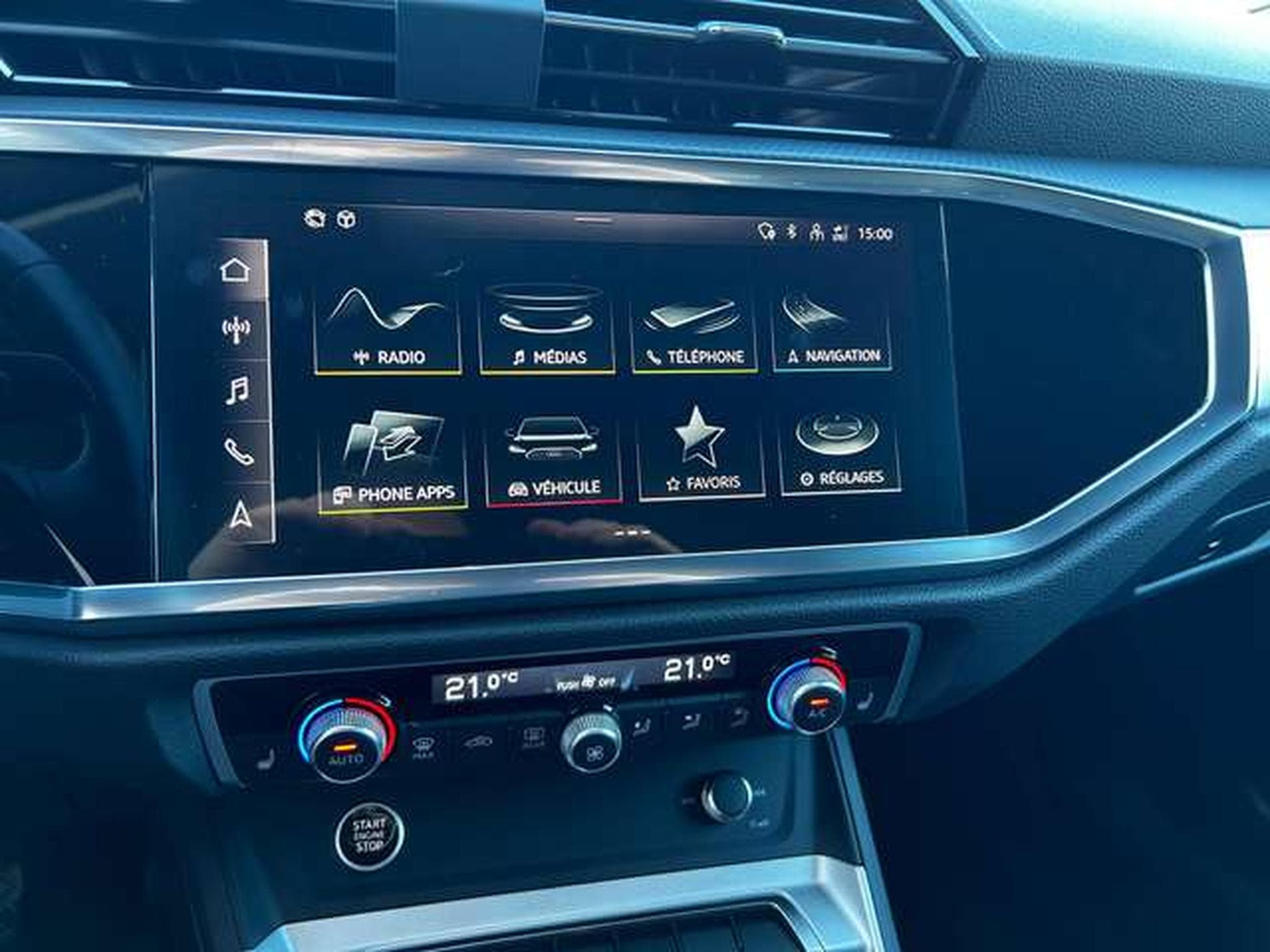 Audi Q3 1.5 TFSI 150 CV S-TRONIC (2025) - Photo 8
