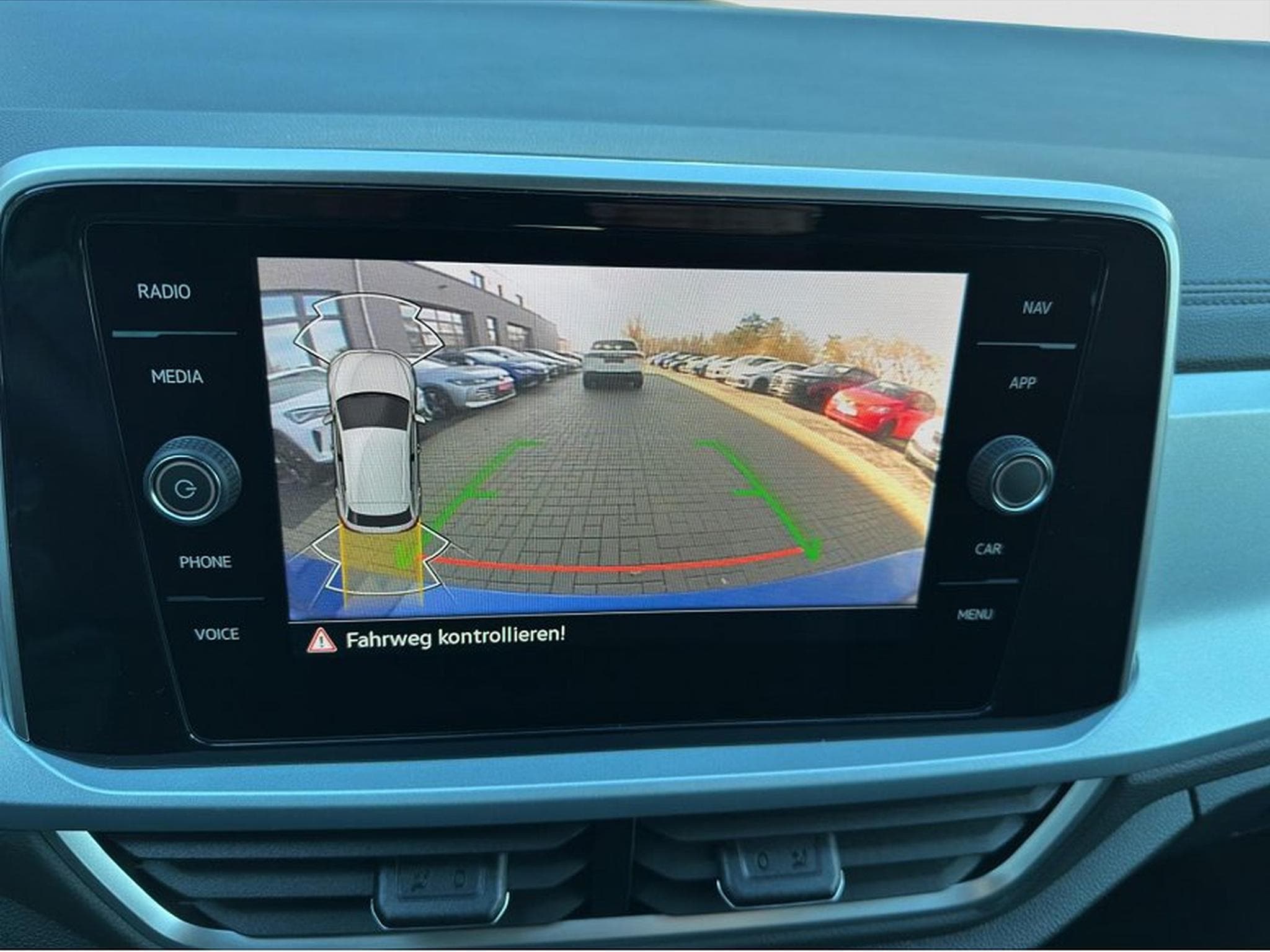 VW T-Roc (2025) - Photo 19