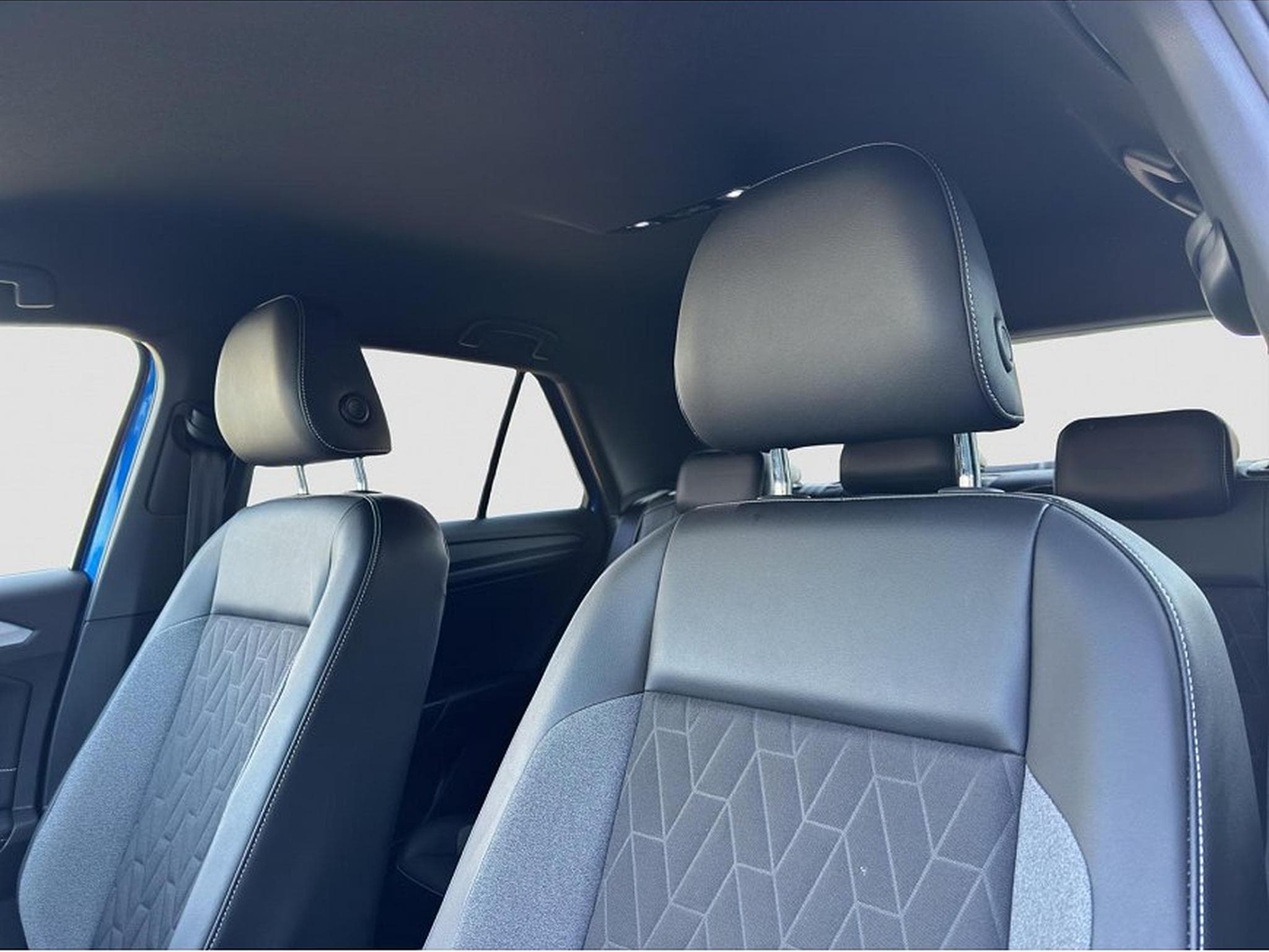 VW T-Roc (2025) - Photo 24