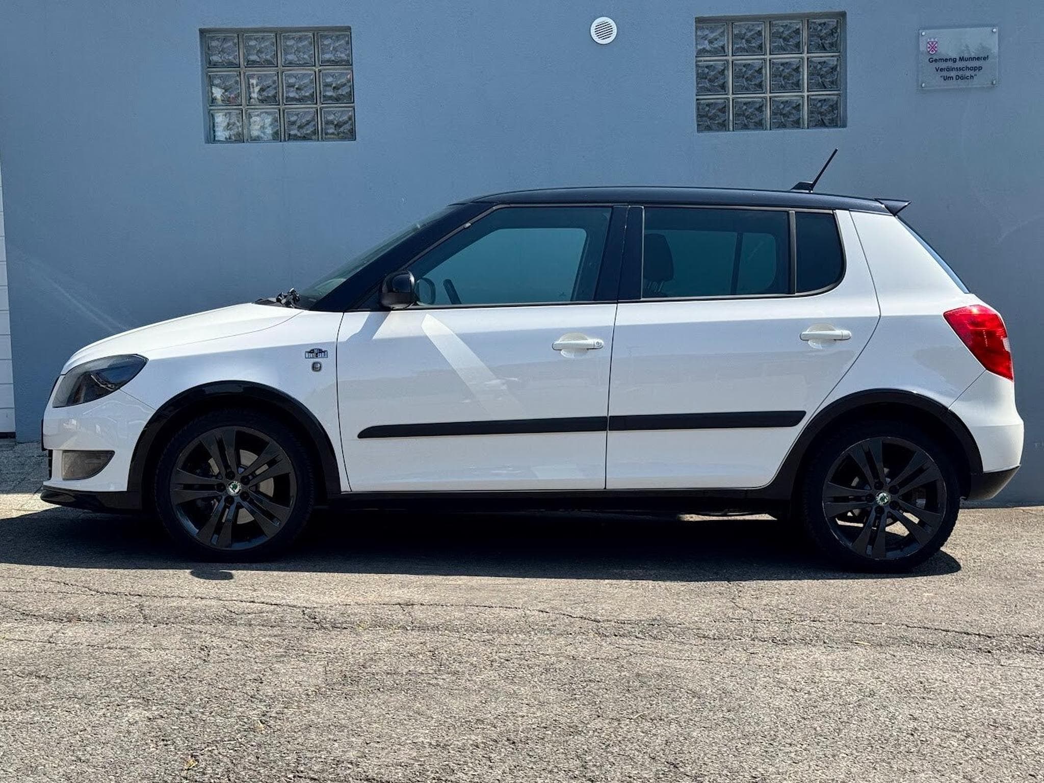 Skoda Fabia 1.6 TDI 105 MONTE CARLO (2011) - Photo 14