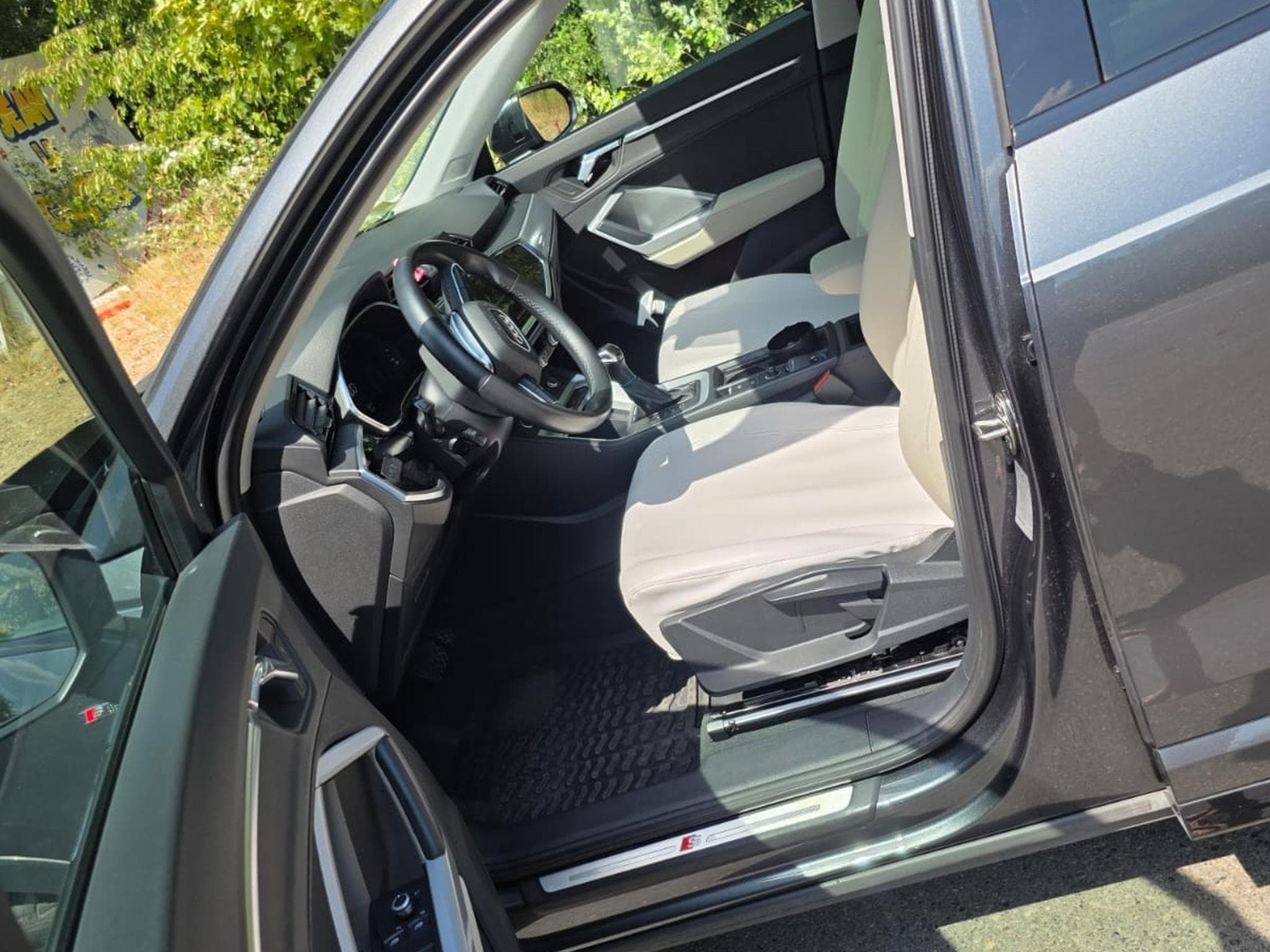 Audi Q3 S-Line (2021) - Photo 8