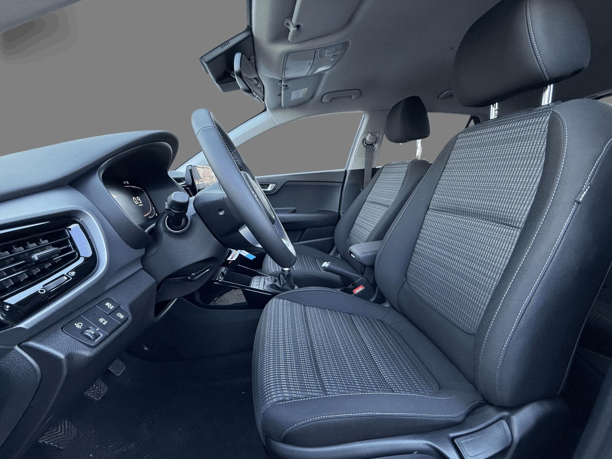 Kia Stonic Style 1.2 ISG MT5 - pack Style (2026) - Photo 4