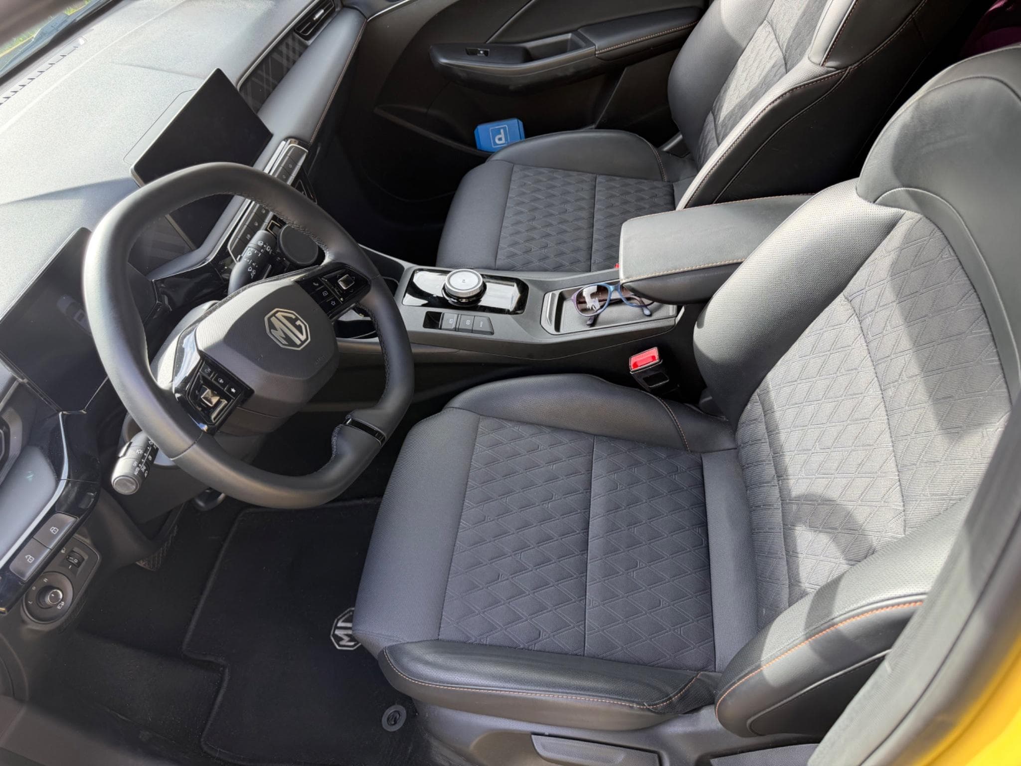 MG MG3 HYBRID 195CV - LUXURY FULL OPTION (2025) - Foto 2