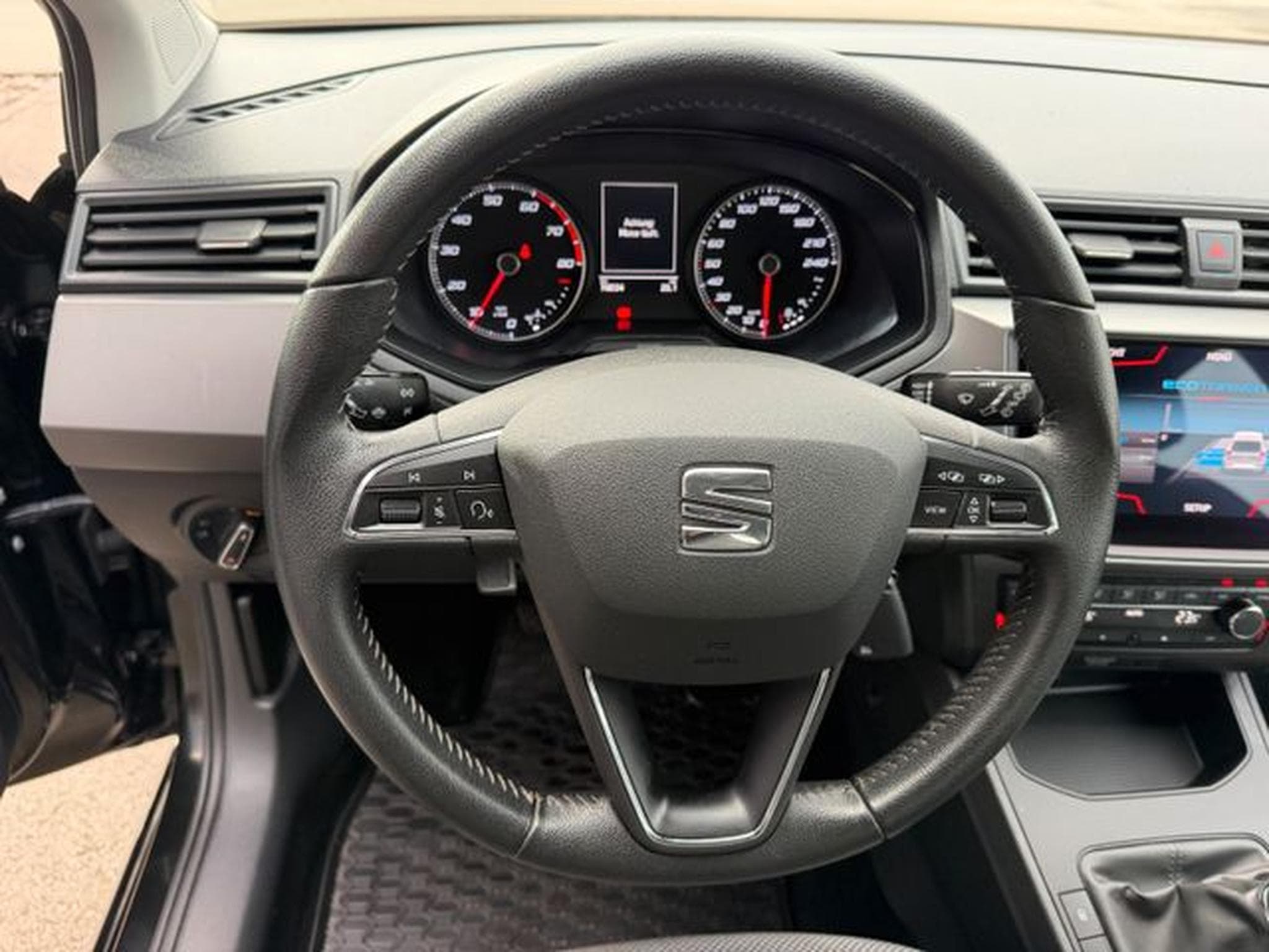 Seat Ibiza Ibiza Style 6-Gang Navi Sitzhz PDC Bluetooth DAB (2019) - Foto 11