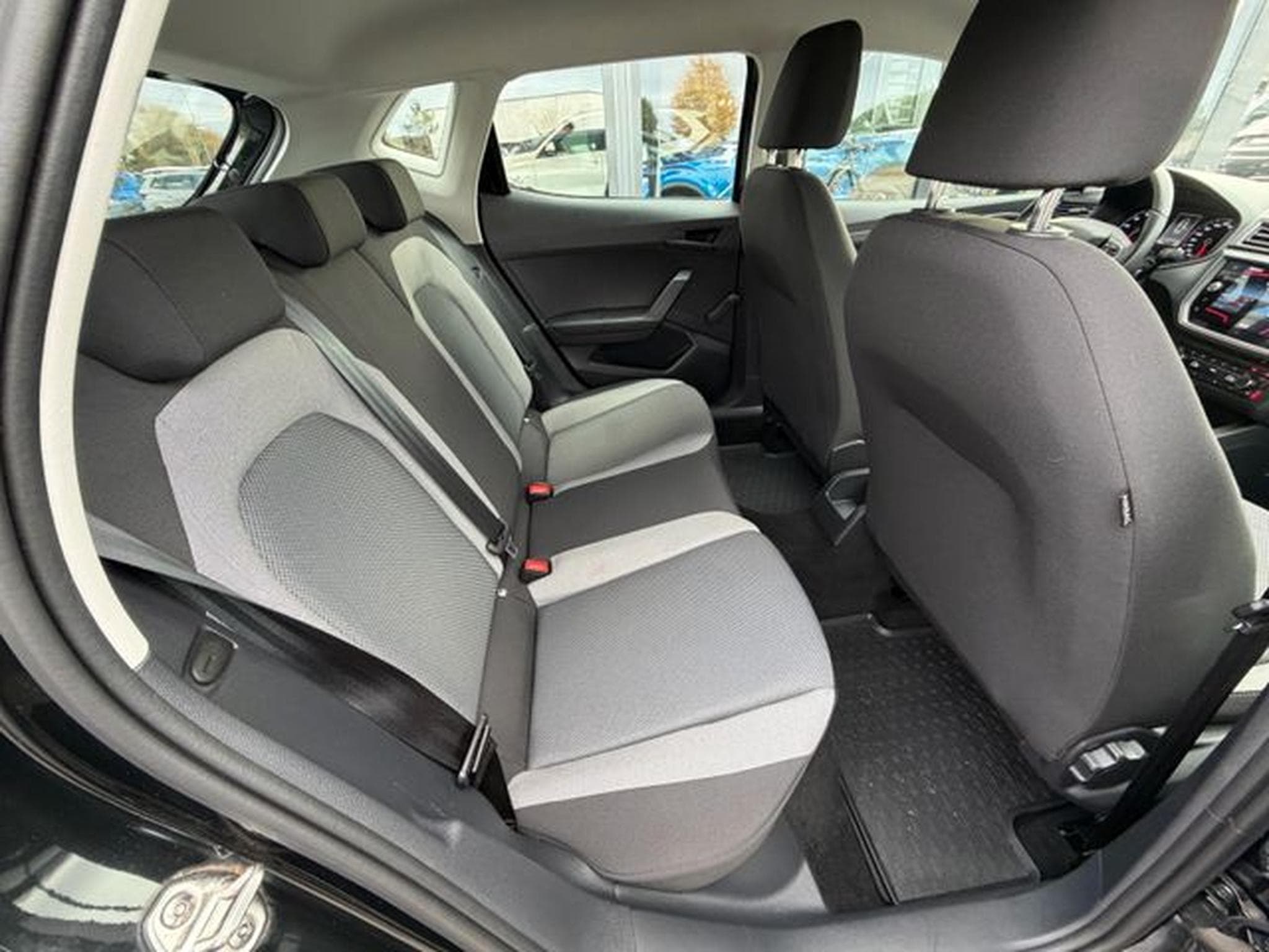 Seat Ibiza Ibiza Style 6-Gang Navi Sitzhz PDC Bluetooth DAB (2019) - Foto 14
