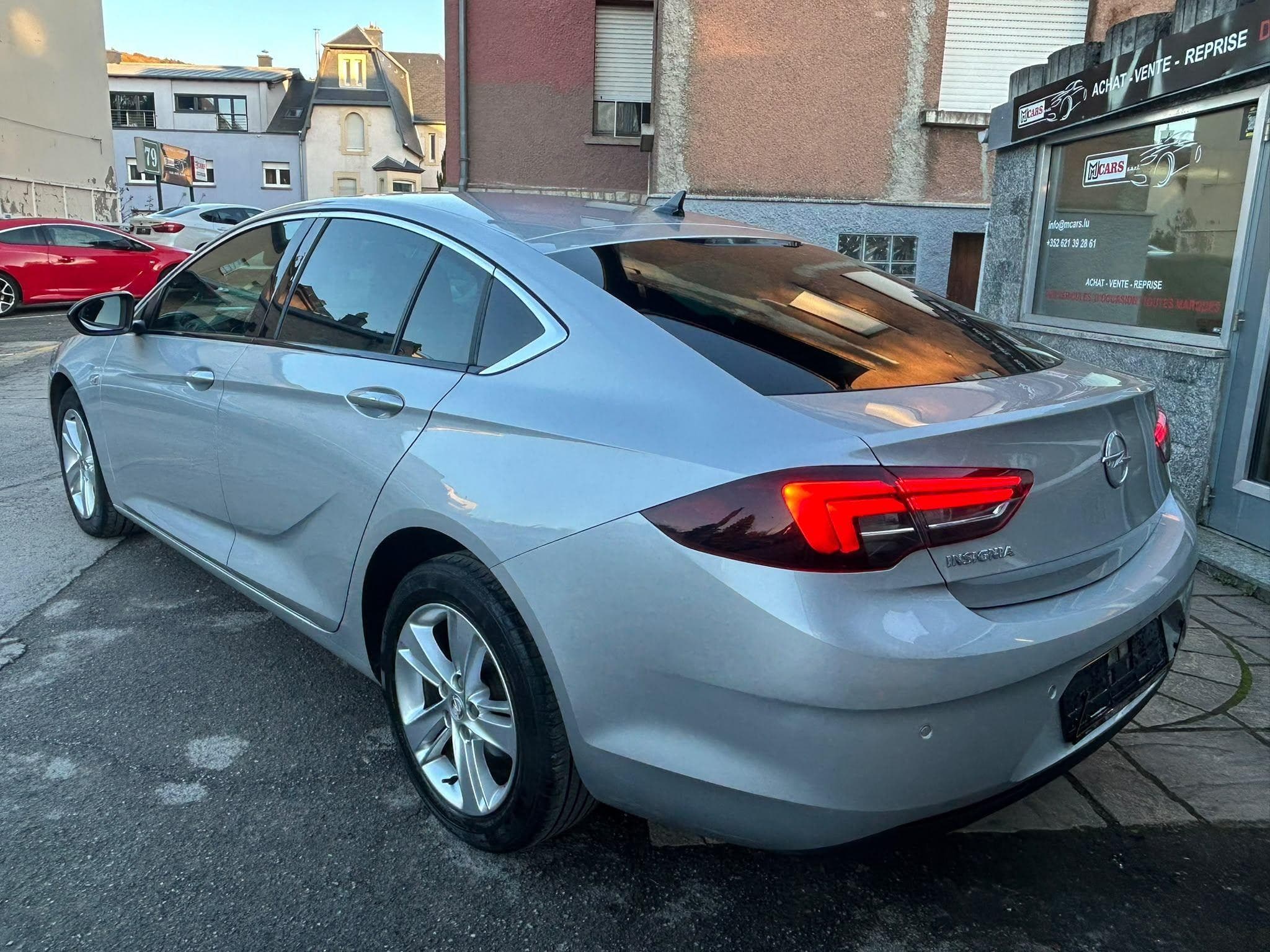 Opel Insignia 1.5 d 122cv AUTOMATIQUE (2021) - Foto 4