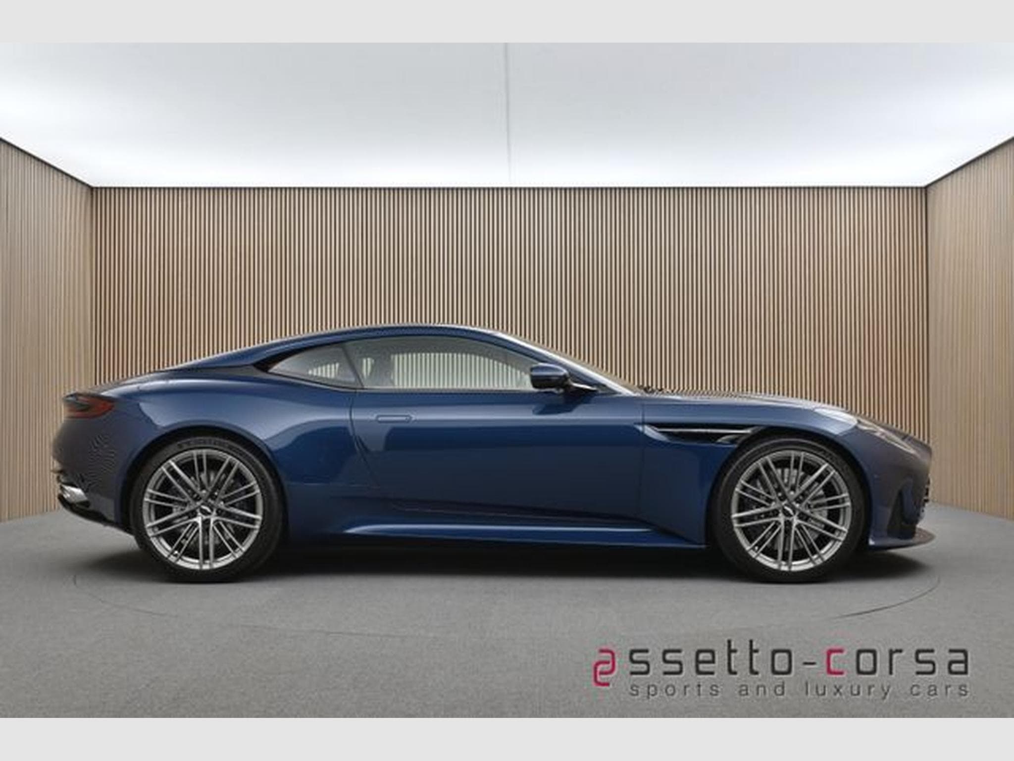 Aston-Martin DB12 DB12 Coupe 4.0 V8*Heritage*1. Hand*Garantie (2025) - Photo 5