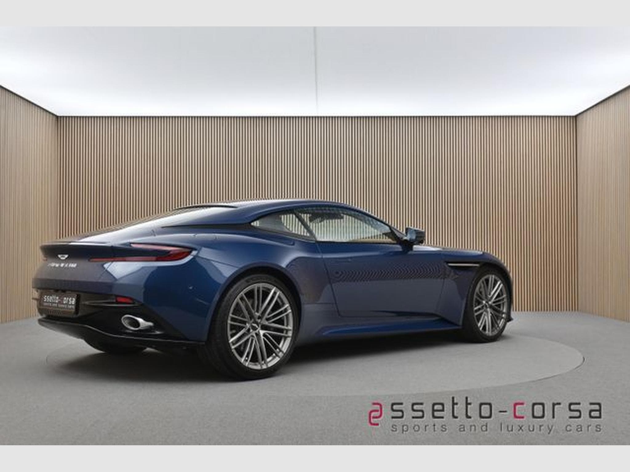 Aston-Martin DB12 DB12 Coupe 4.0 V8*Heritage*1. Hand*Garantie (2025) - Photo 4