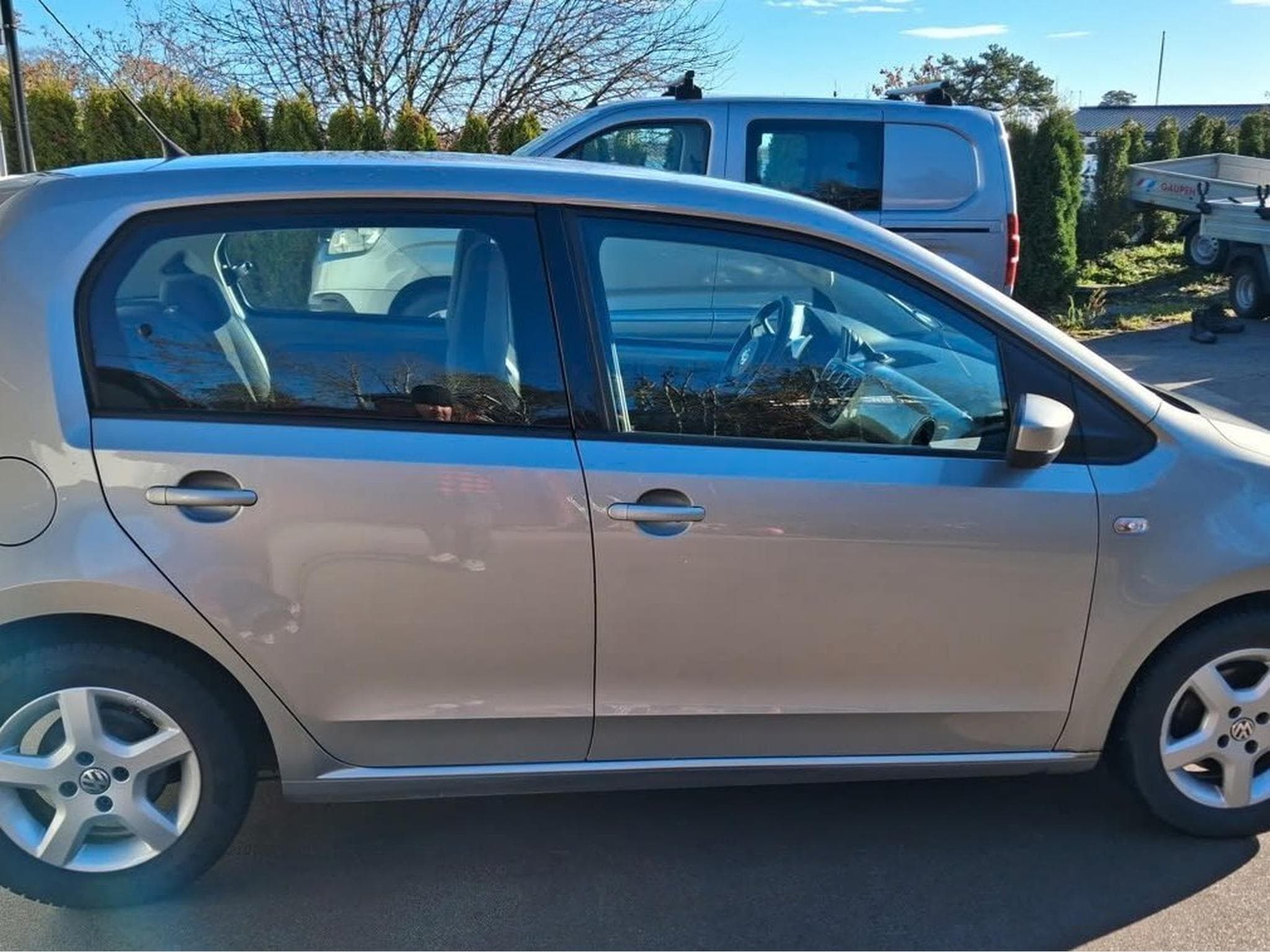 VW UP 1.0 High Up (2012) - Photo 2