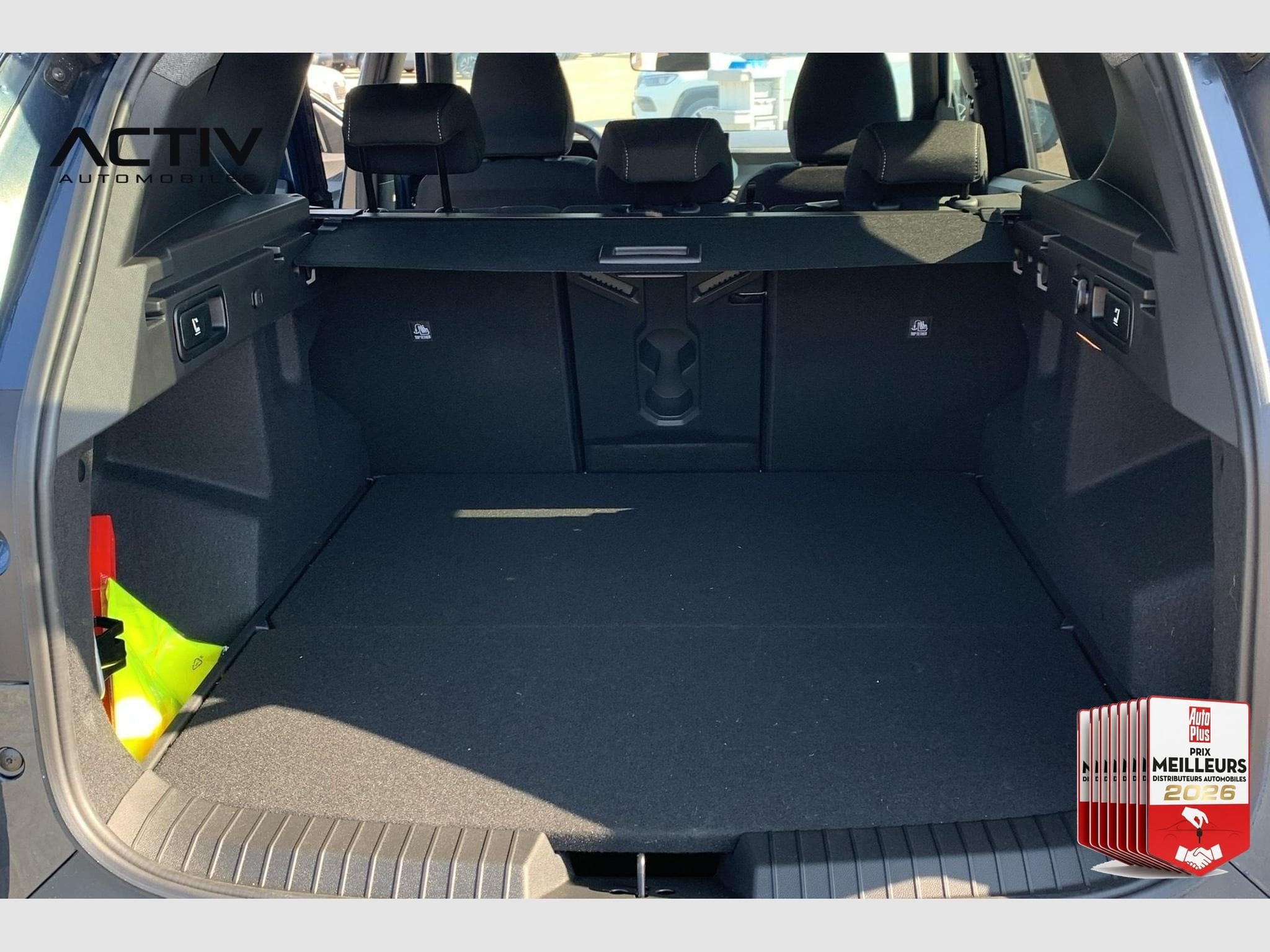 Dacia BIGSTER Mild Hybrid 140 Journey (2026) - Photo 11
