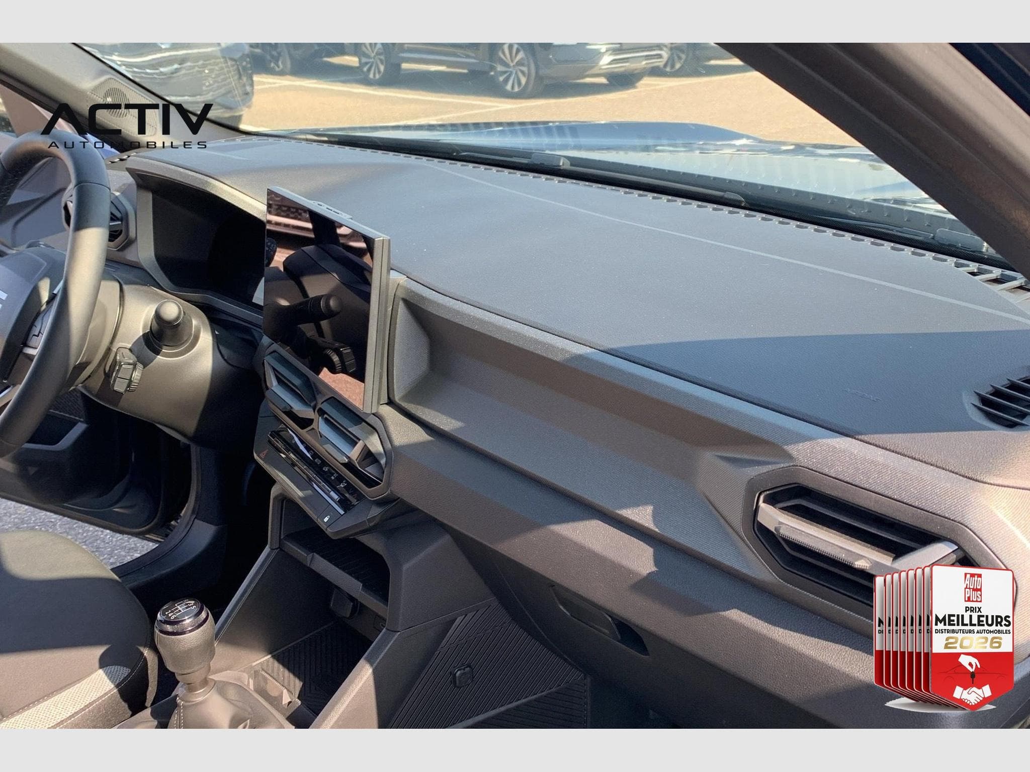 Dacia BIGSTER Mild Hybrid 140 Journey (2026) - Photo 13