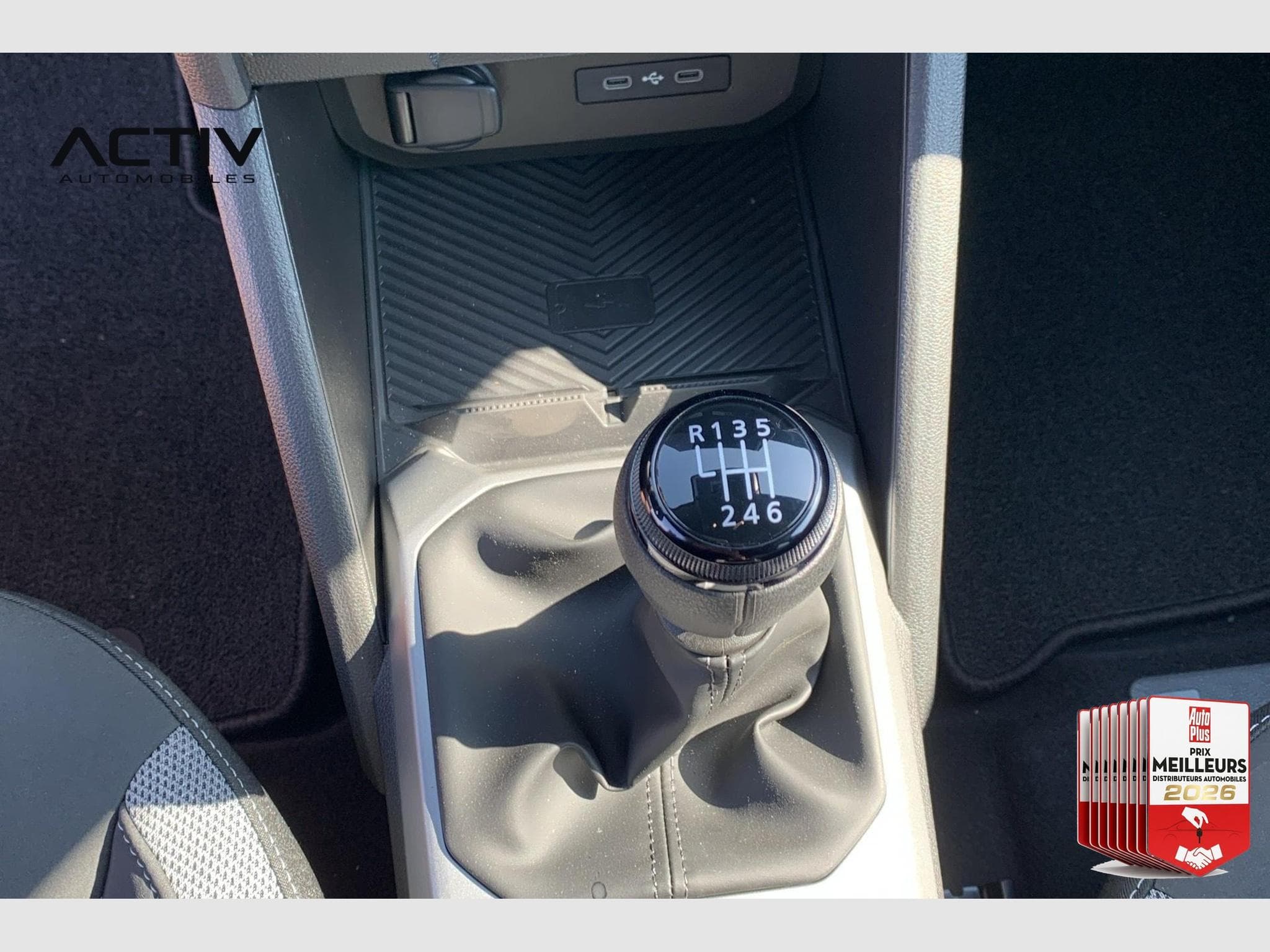 Dacia BIGSTER Mild Hybrid 140 Journey (2026) - Photo 16