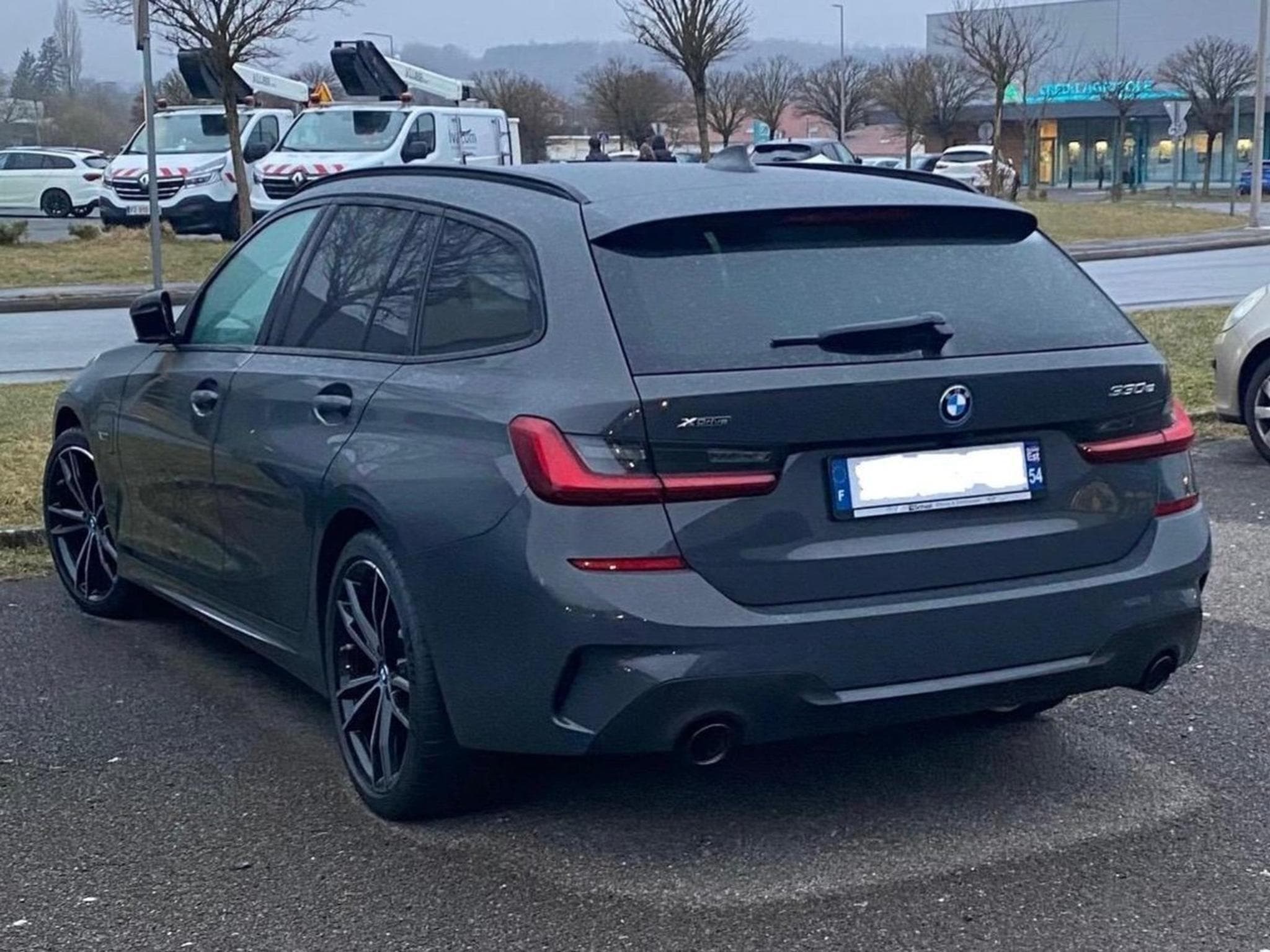 BMW 330 330e Touring BVA8 XDrive M Sport (2022) - Photo 2